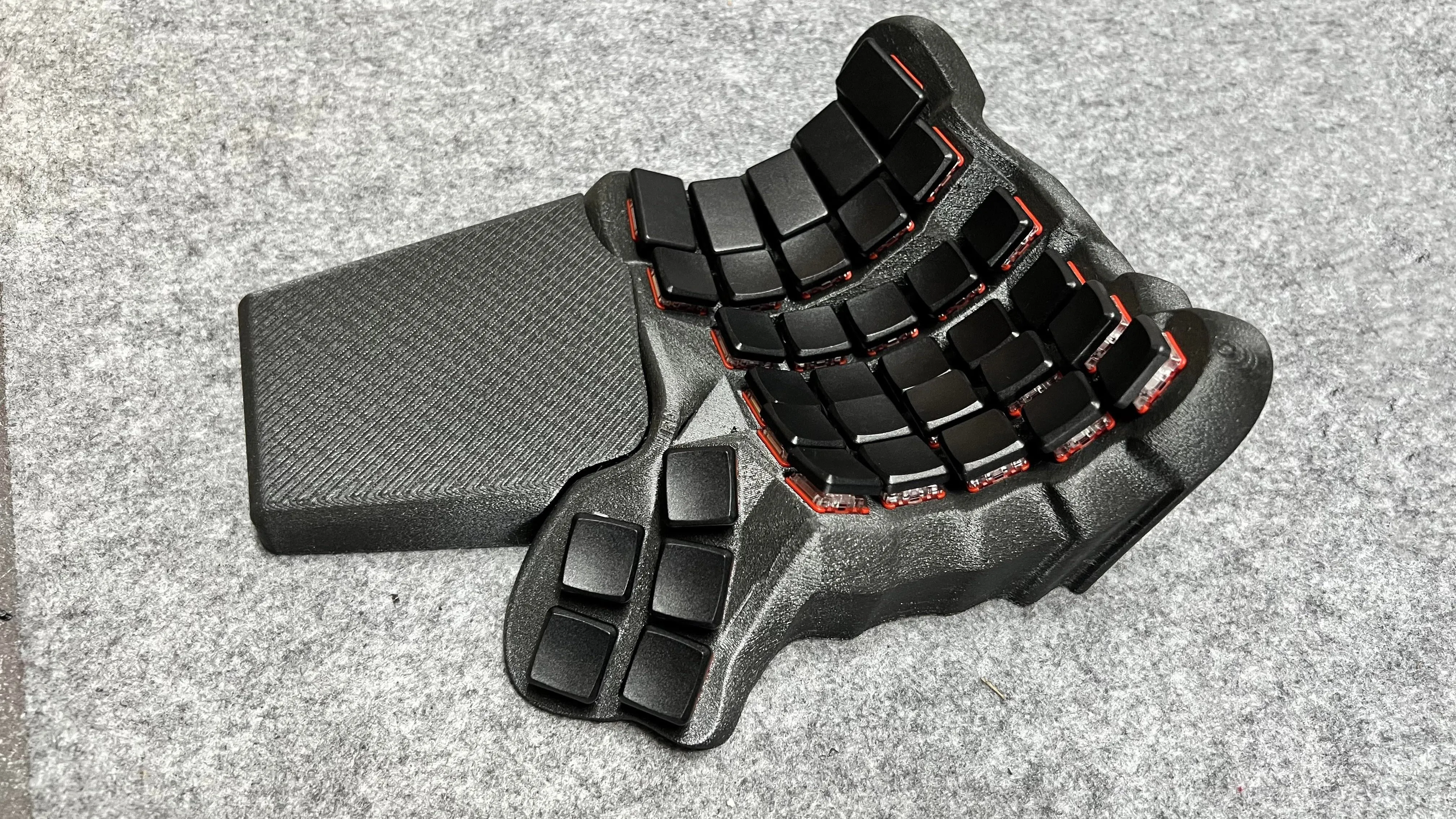 ReDOX FT Wireless Cosmos の外観