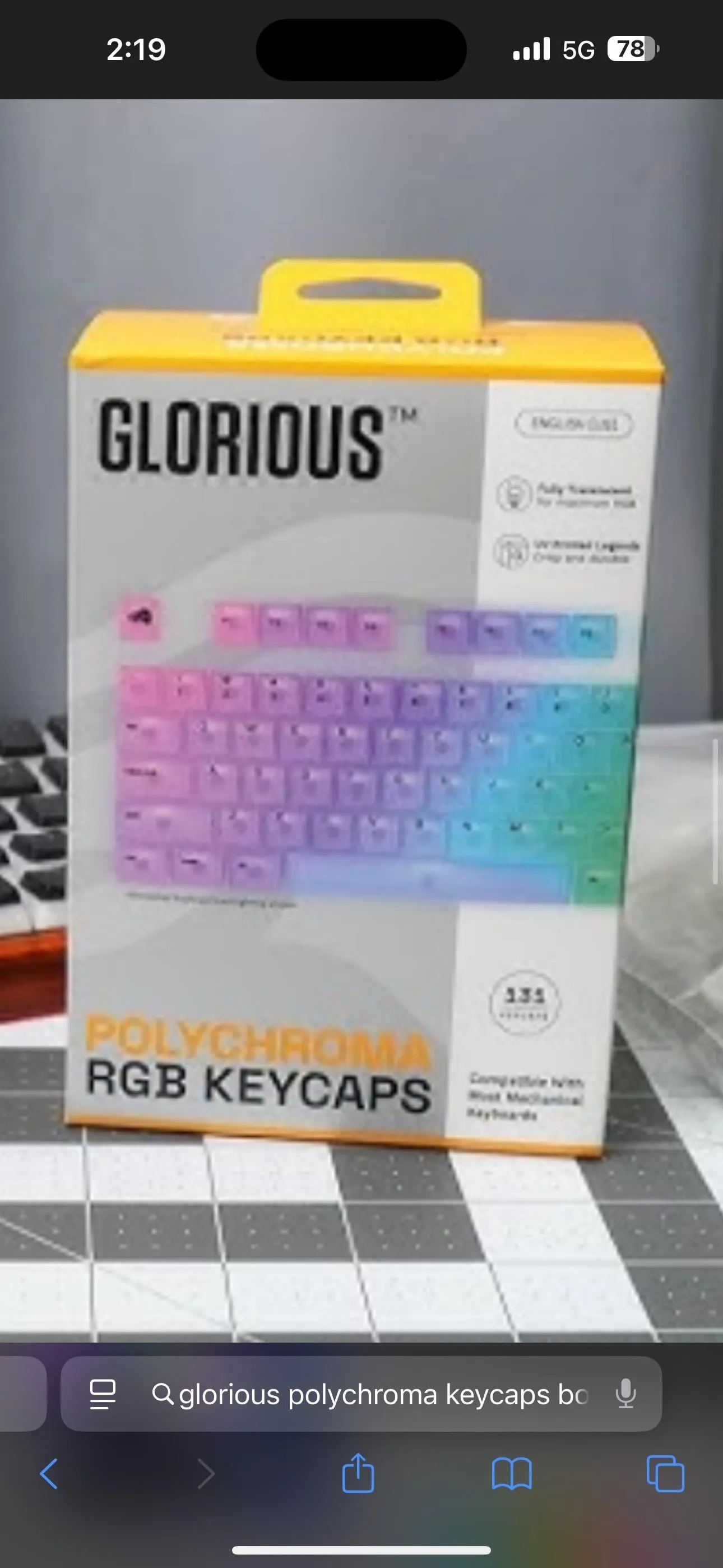 現在のキーボードとPolyChromaキーキャップ