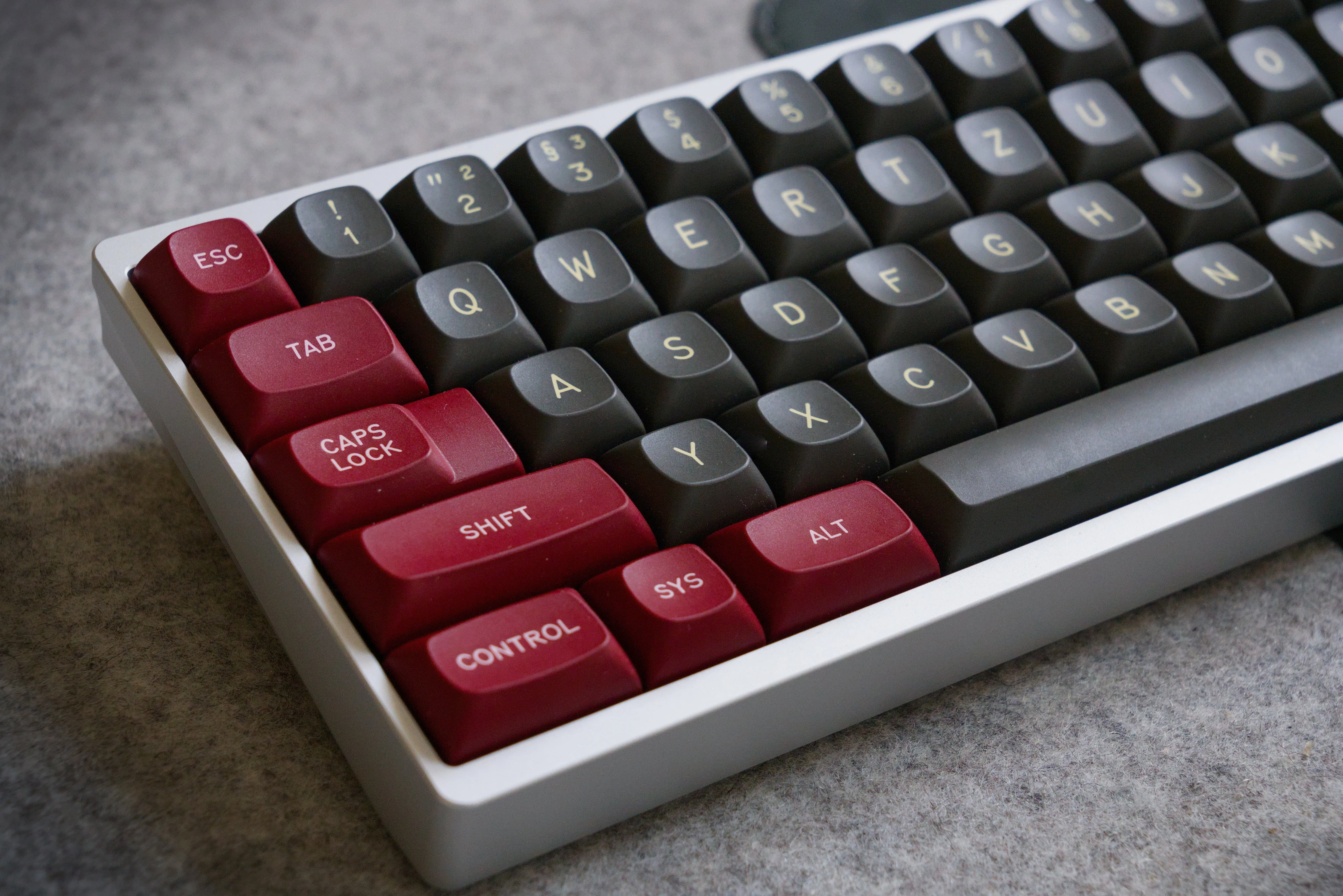 Neo65 cu と MTNU キーキャップのビルド