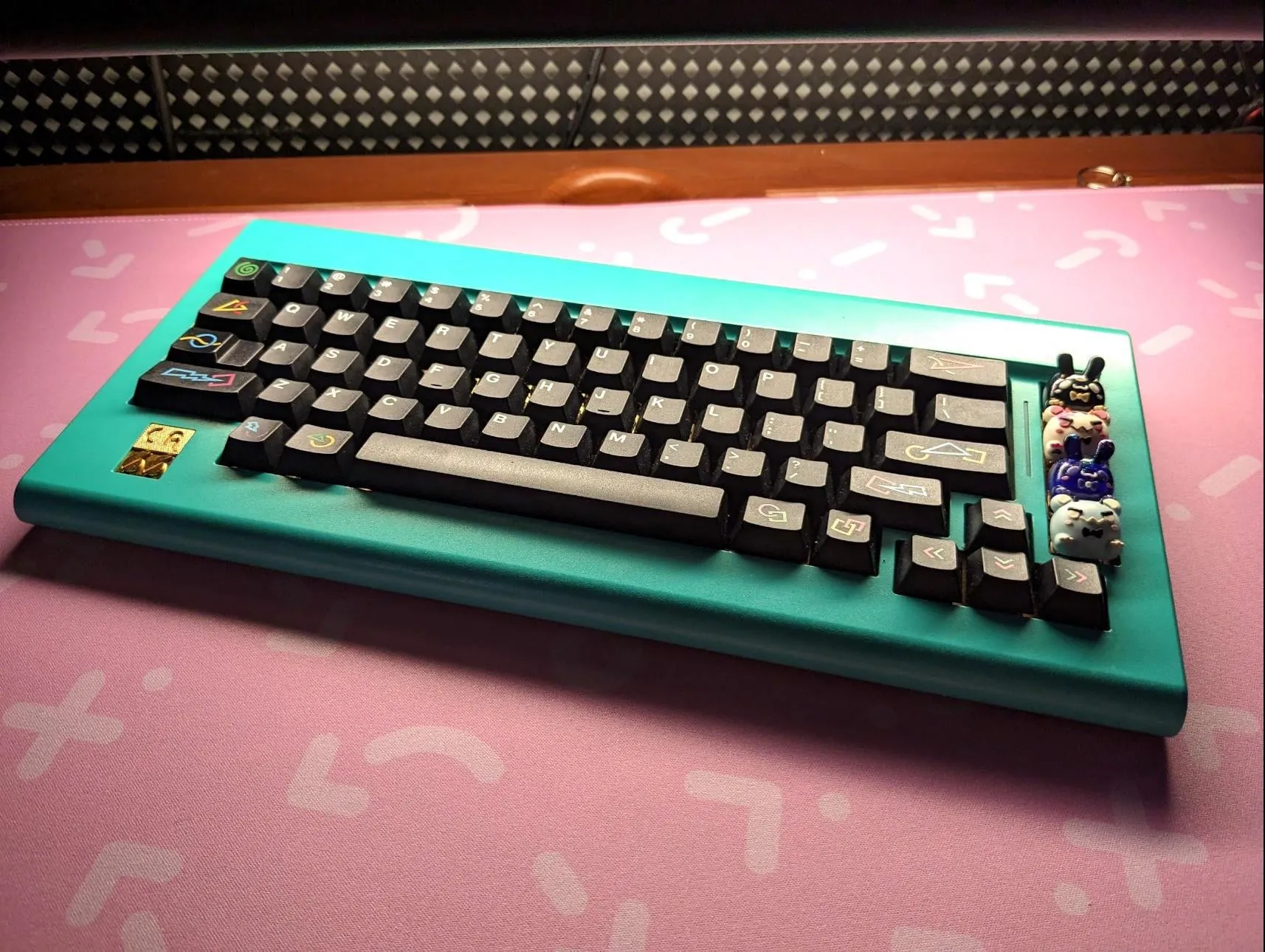 GMK Red HoneyとSaturn60の組み合わせ