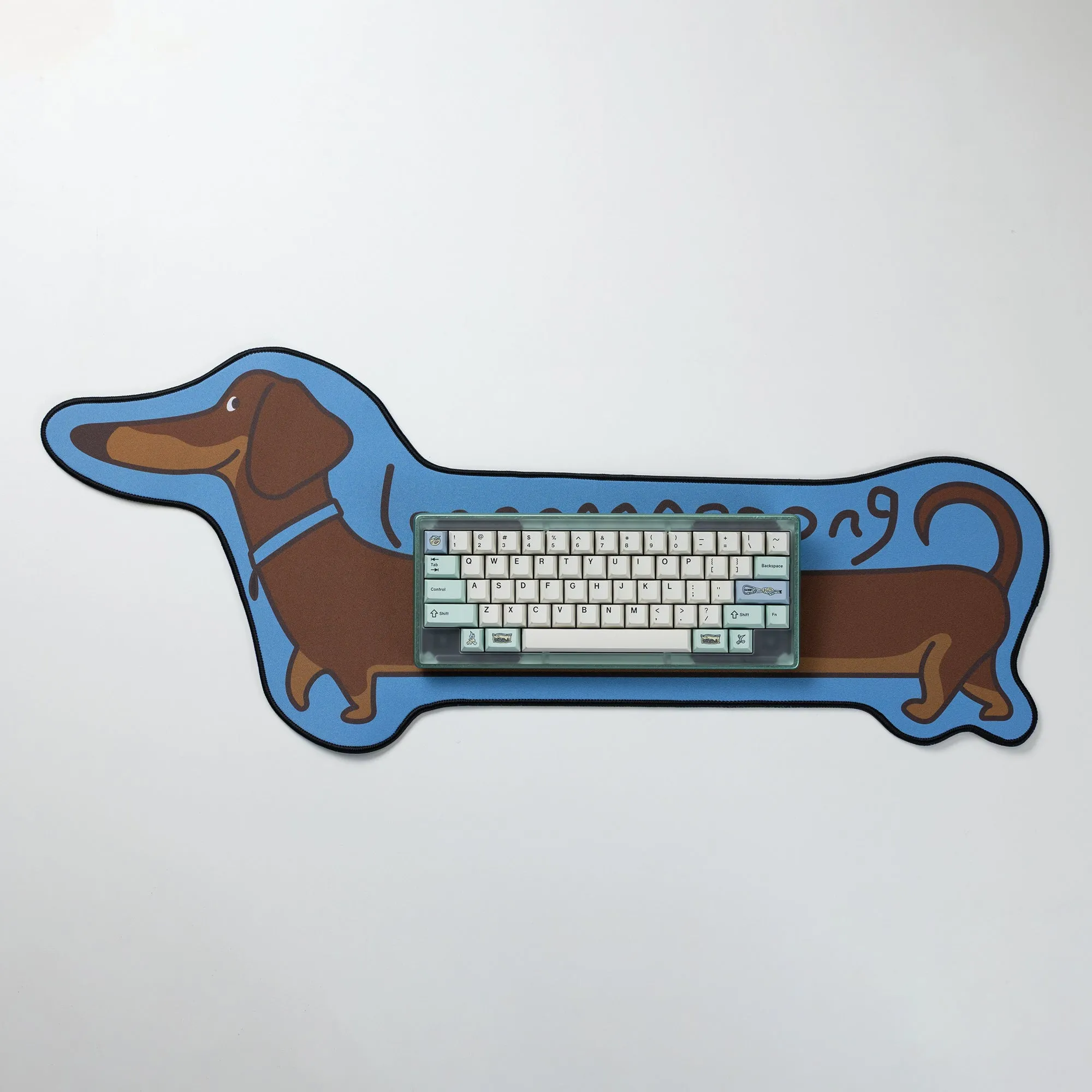 Long Doggy Deskmat 全体像