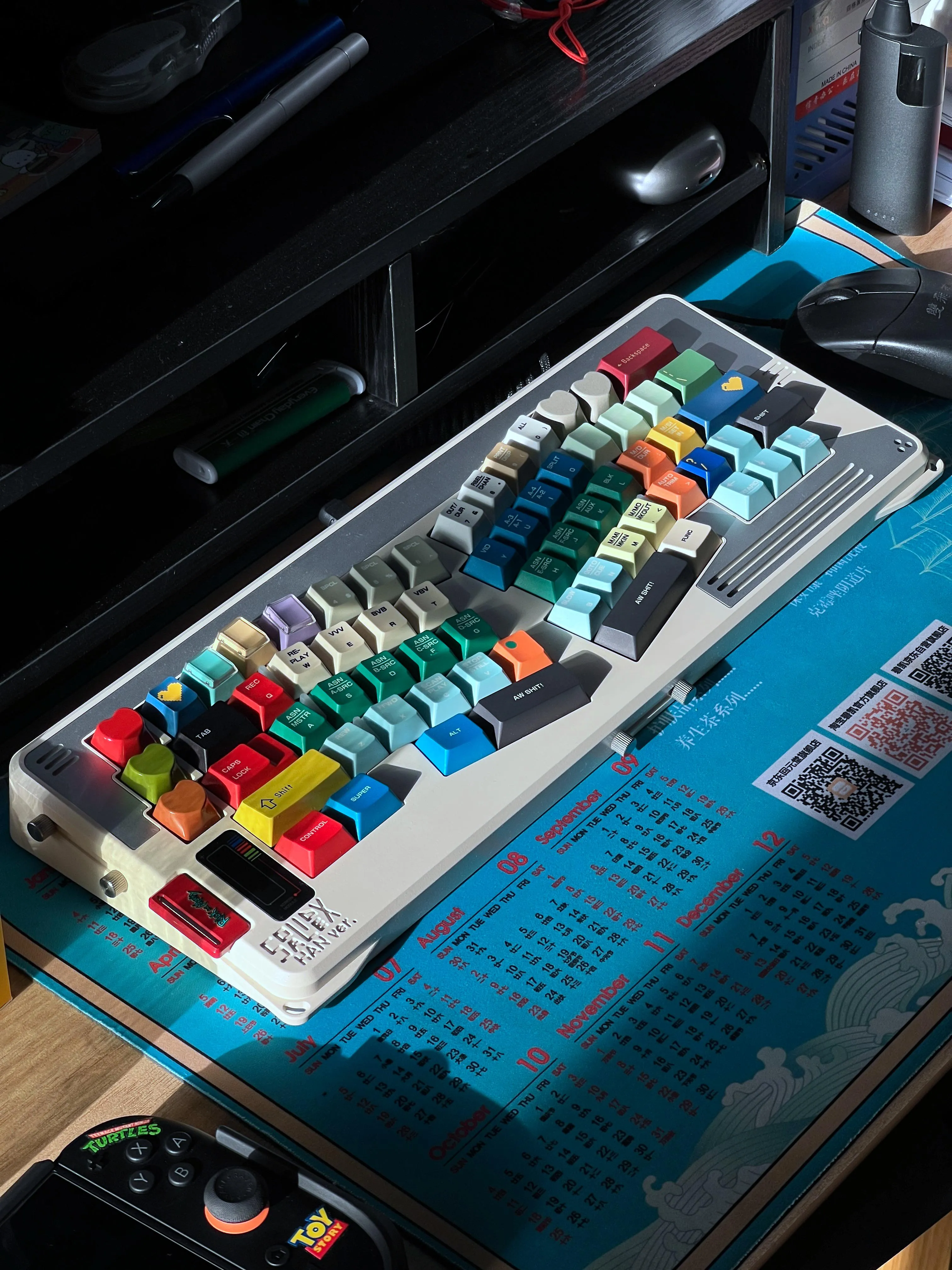 レトロなキーキャップを装着したキーボード