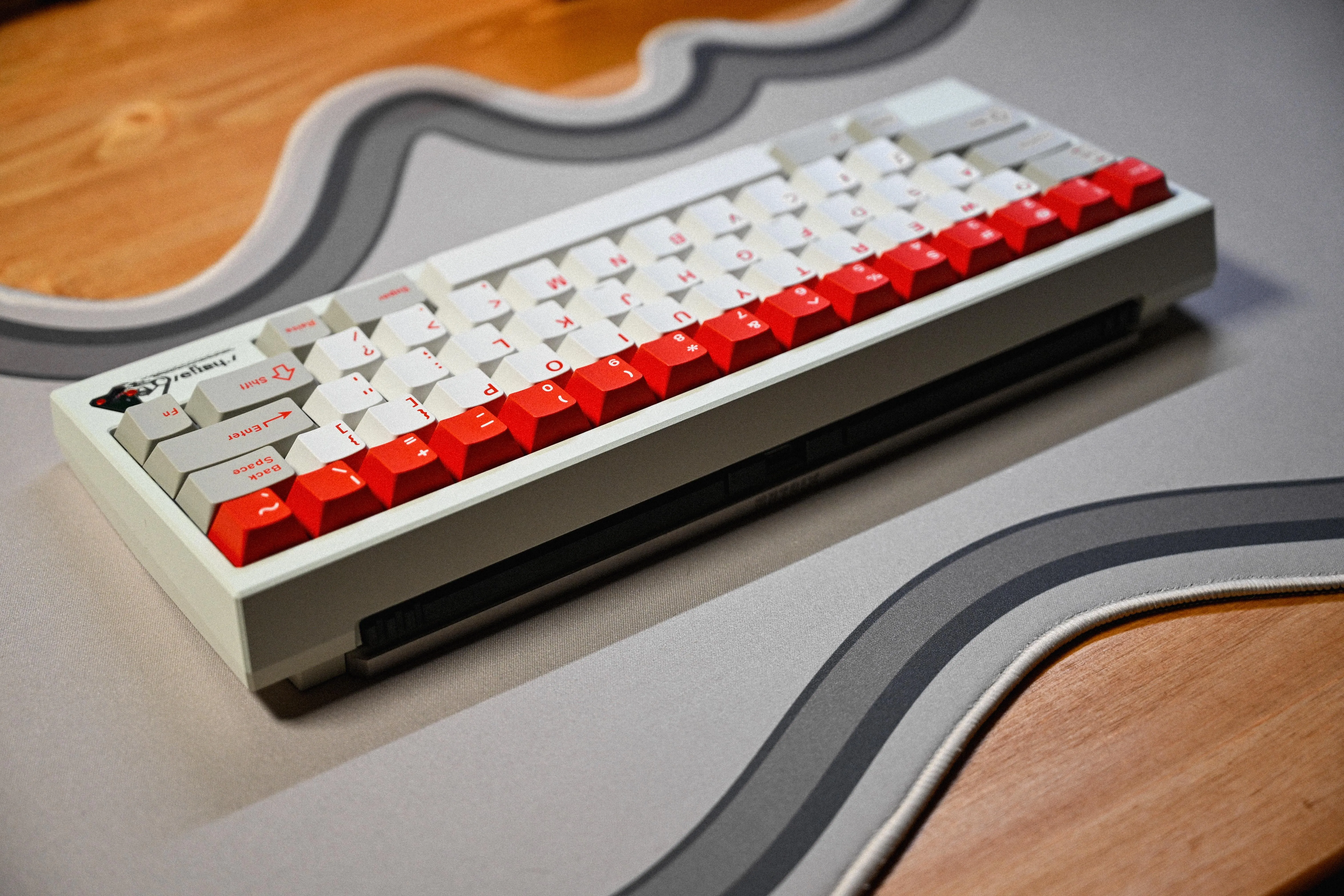 洗練されたワークスペースとキーボードコレクション