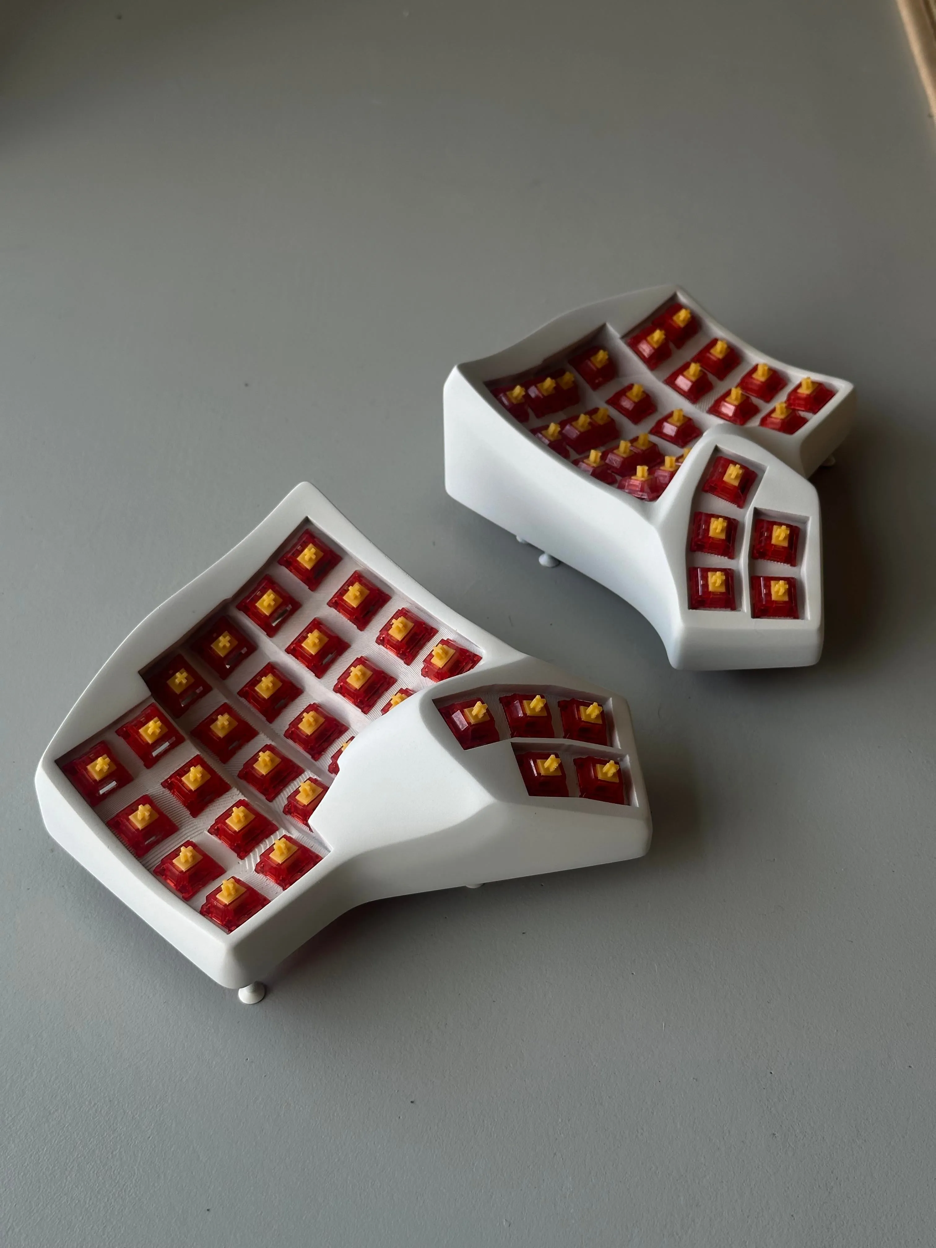 製作中のScyllaの外観