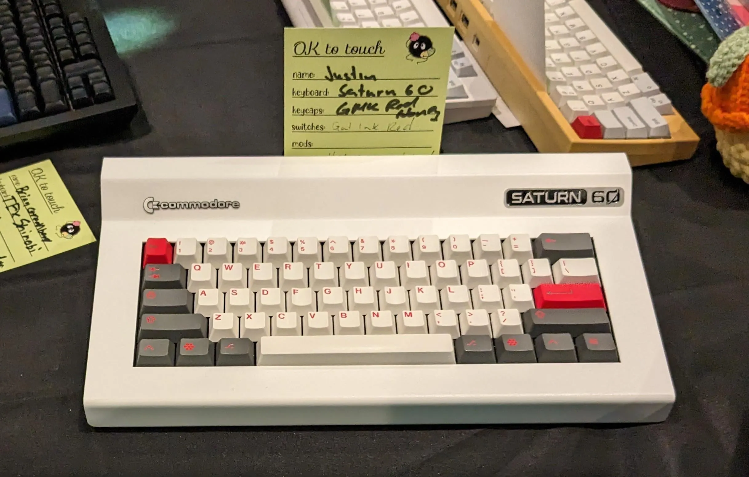 レトロな佇まいのSaturn60