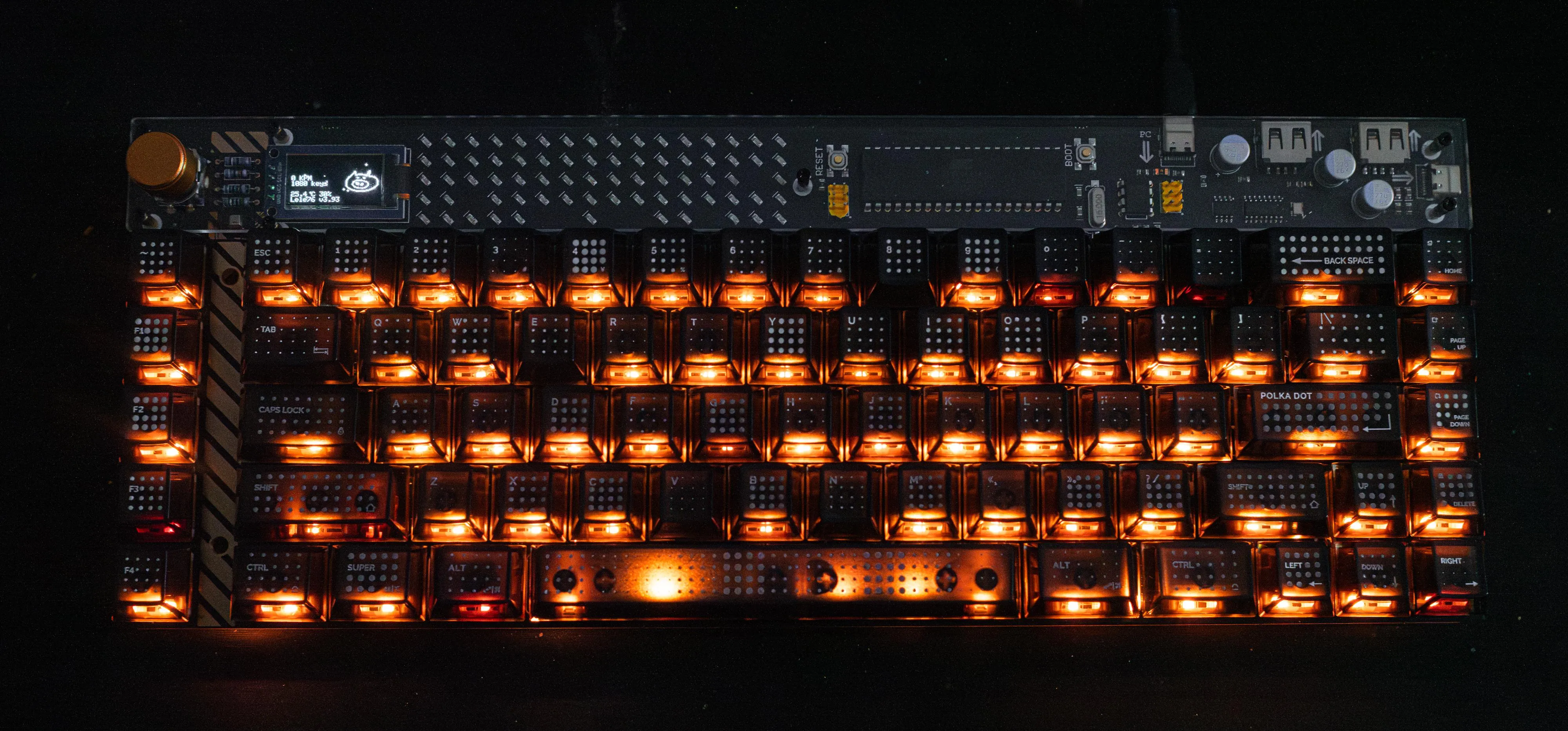 透明感あふれるLelelab Y2K 76のビルド