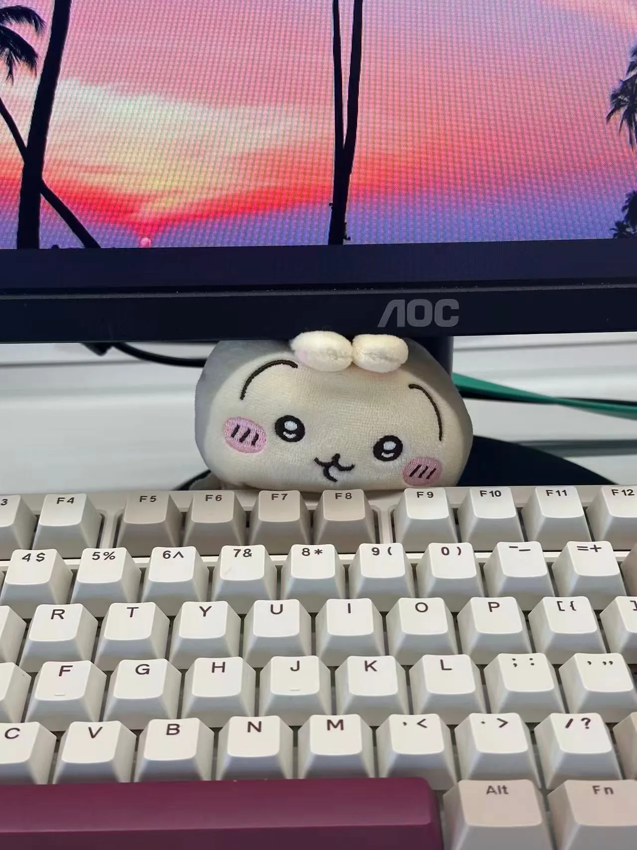 オフィス用のコンパクトキーボード