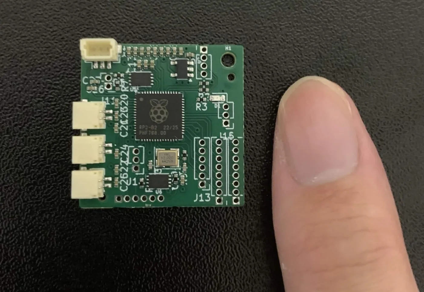 試作された自作マウスの外観