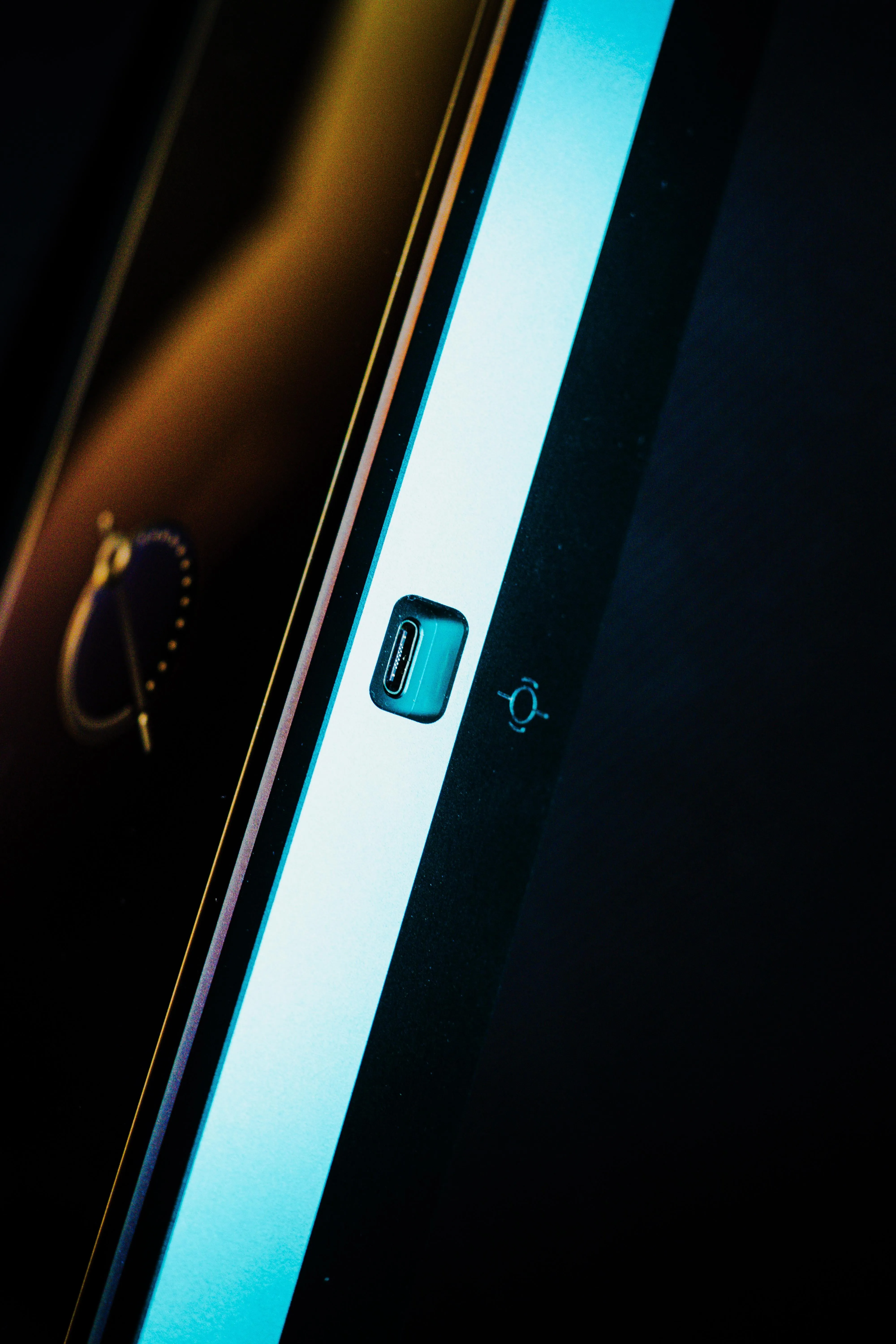 背面の美しいウェイトデザイン