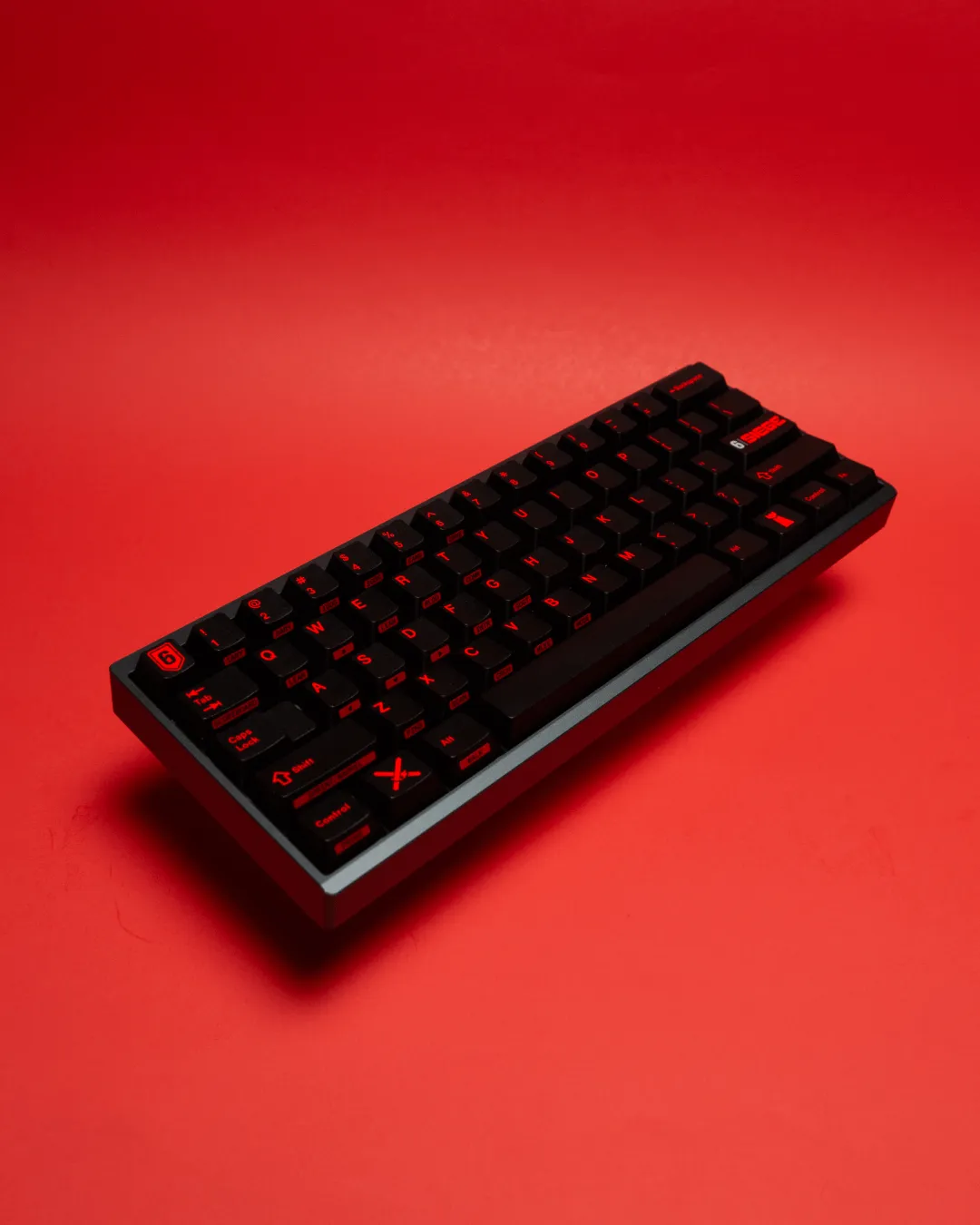 GMK Six Siege + Neo60 Core 2