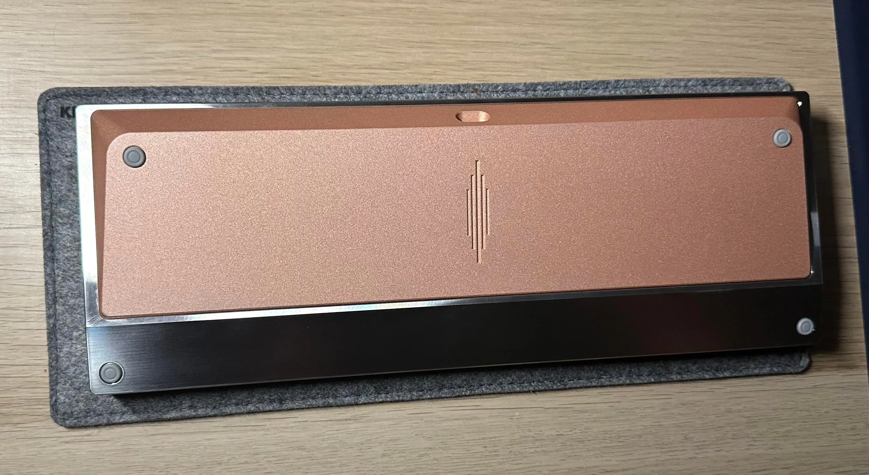 Glare 60 w/ Venom60 HE 1