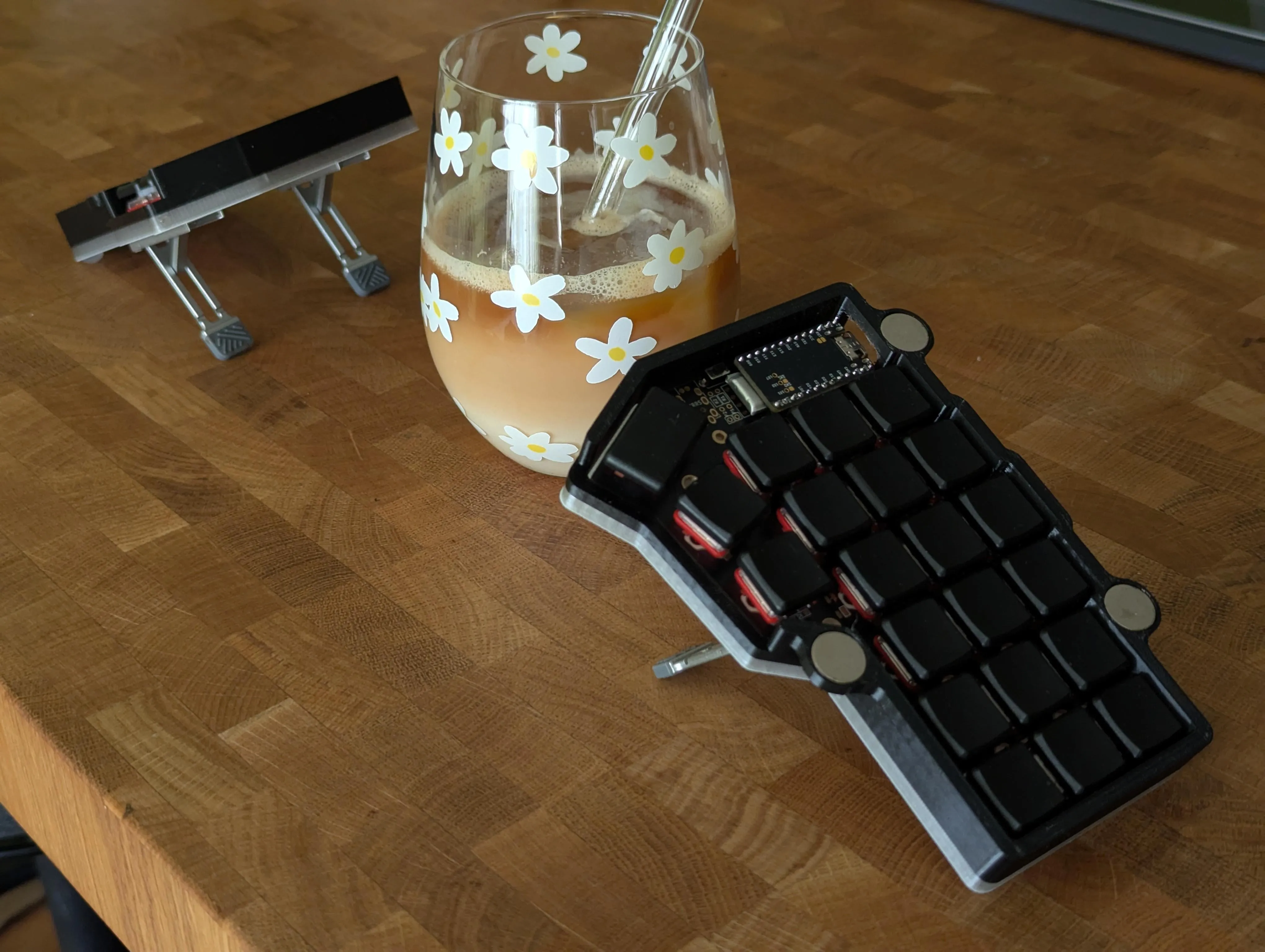 マグネットによる収納状態