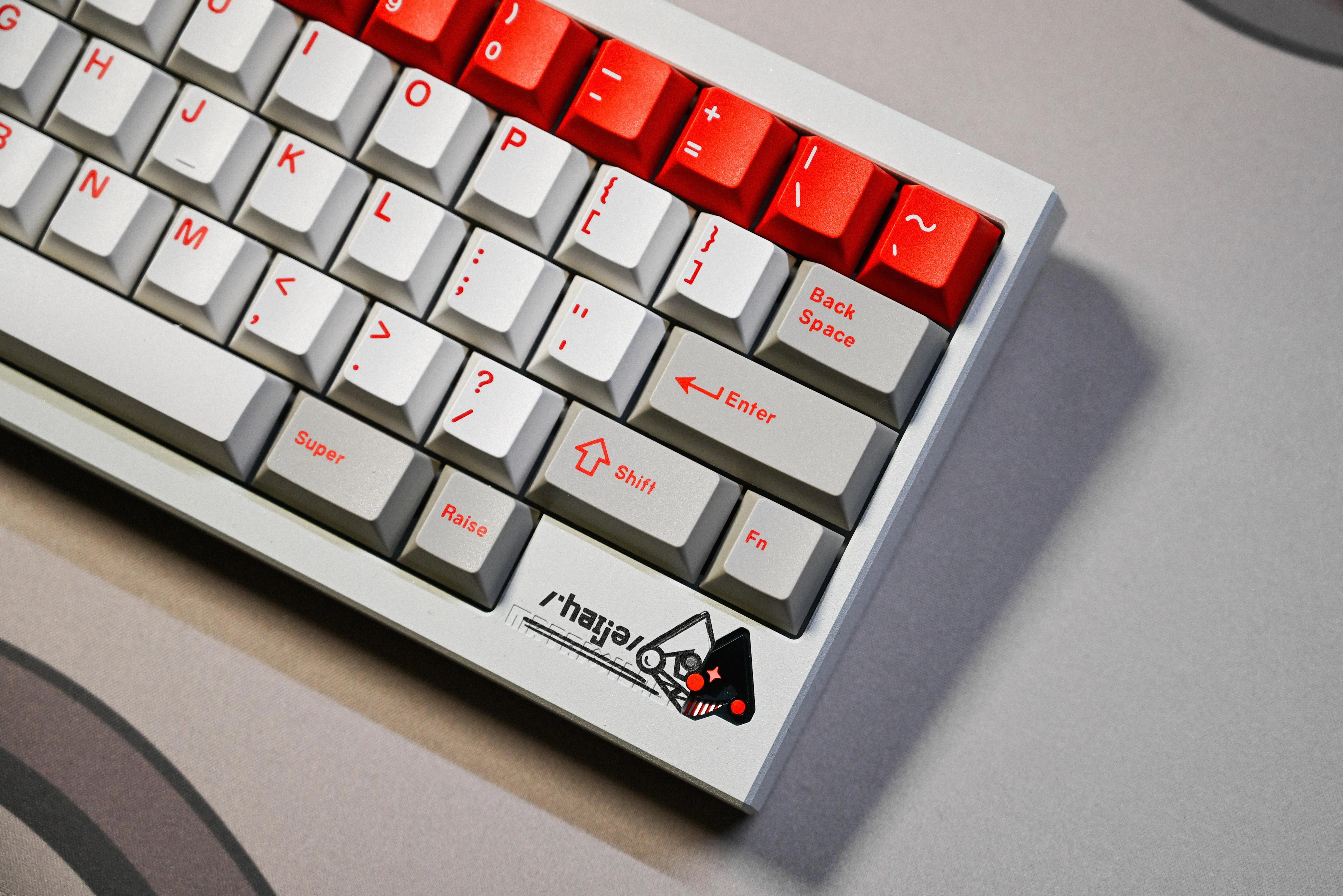 各キーボードの質感が際立つクローズアップ