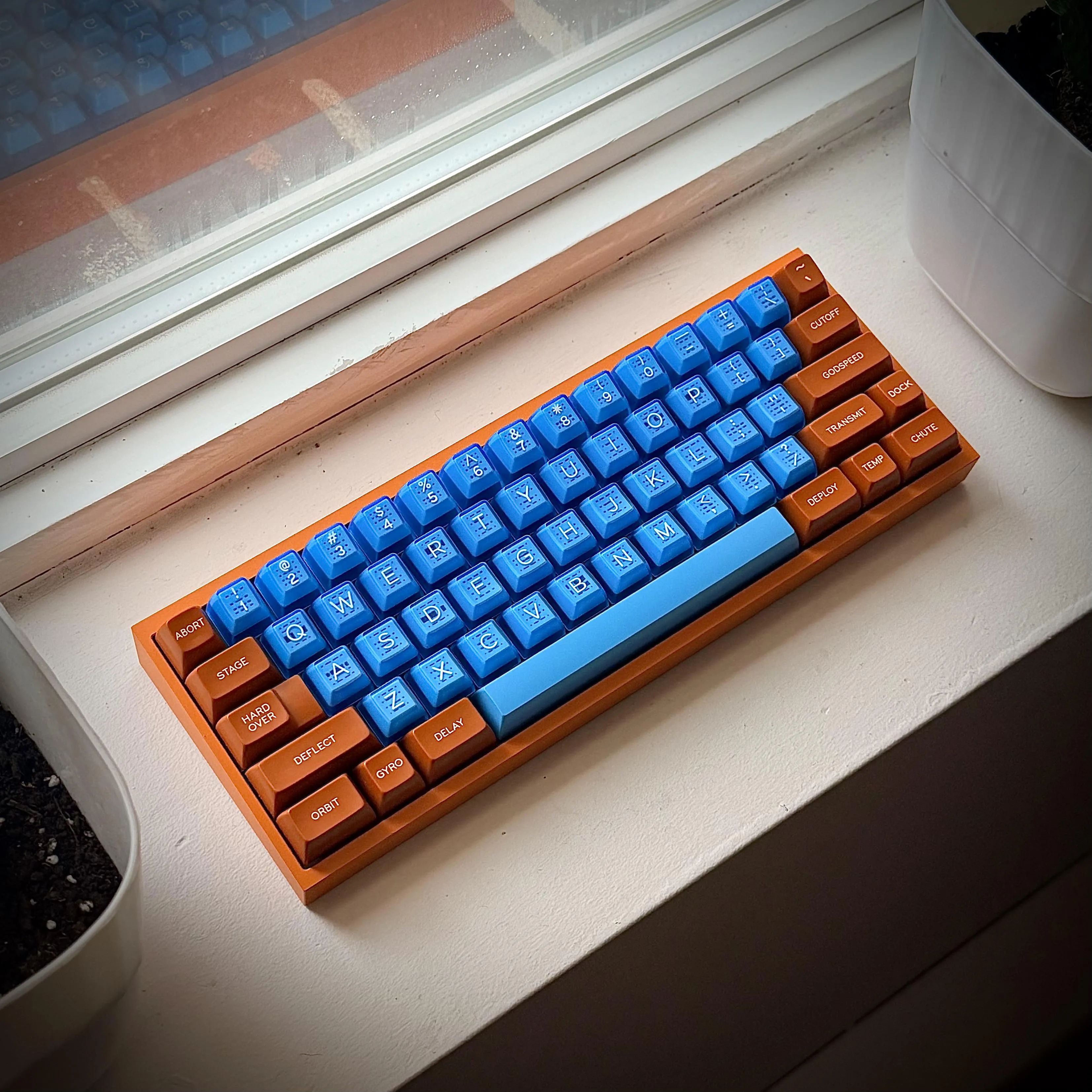 Bright Transluscent Motorsport Selectric