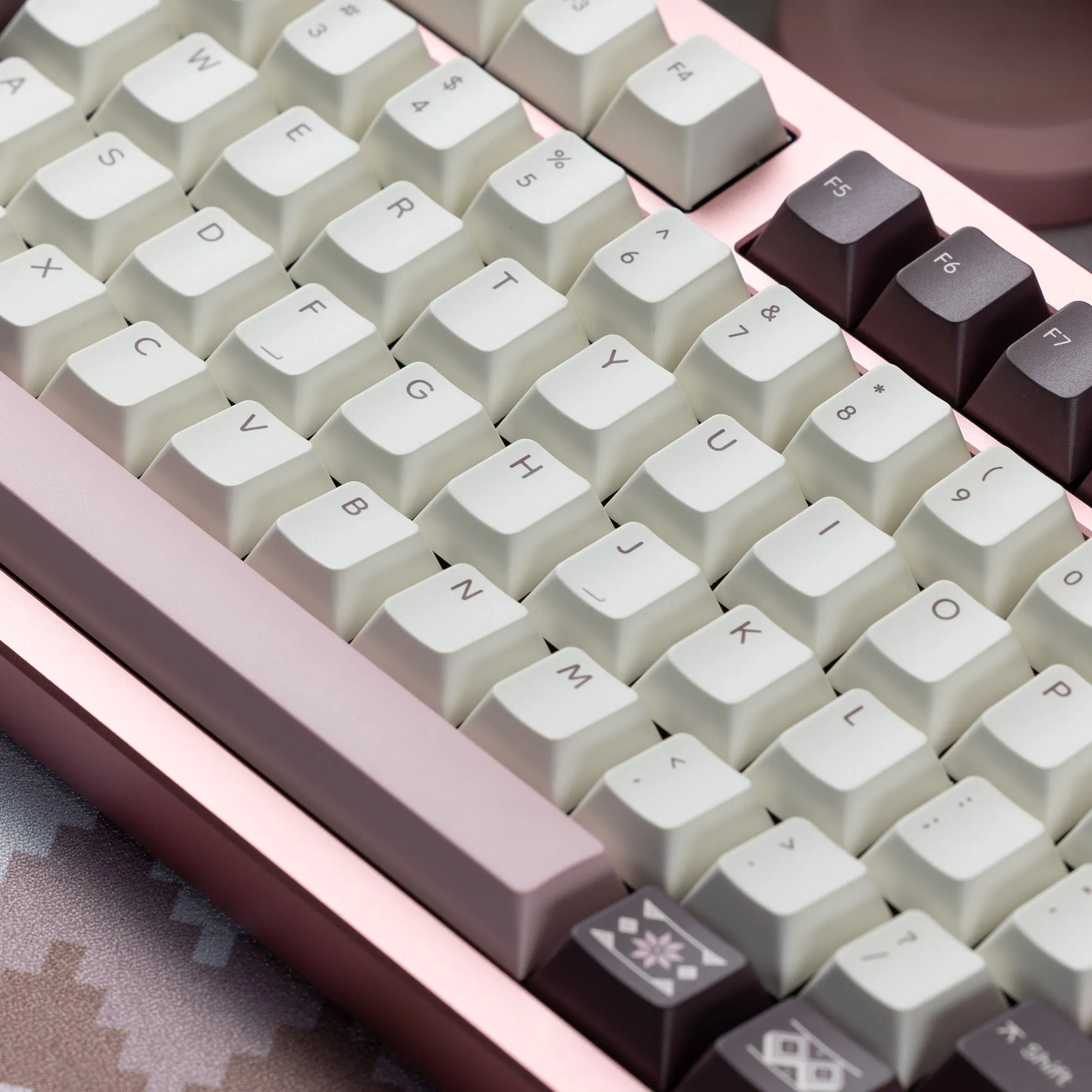 内部構造とディスプレイユニット