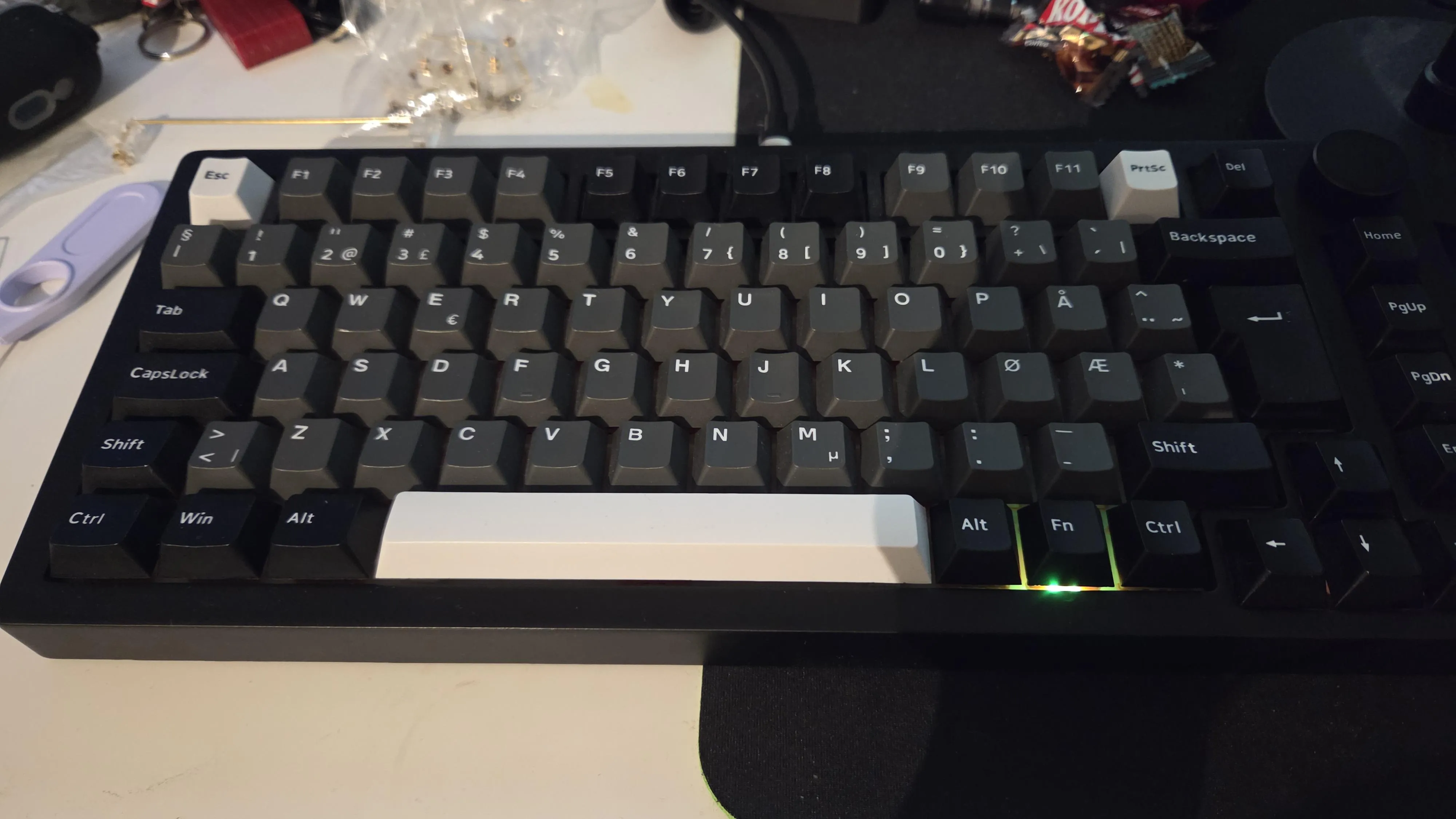 相談が寄せられたMonsgeek M1 V5の様子