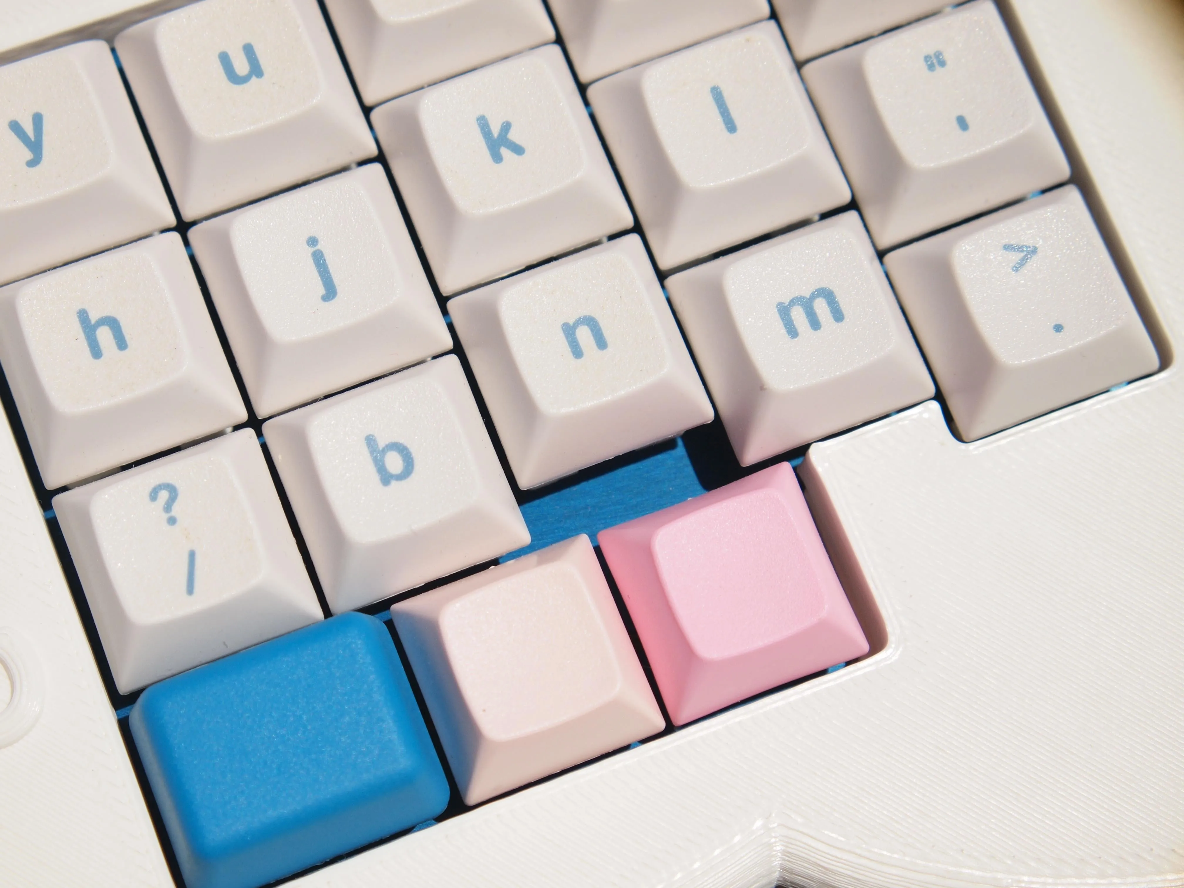 キーボードのアップ