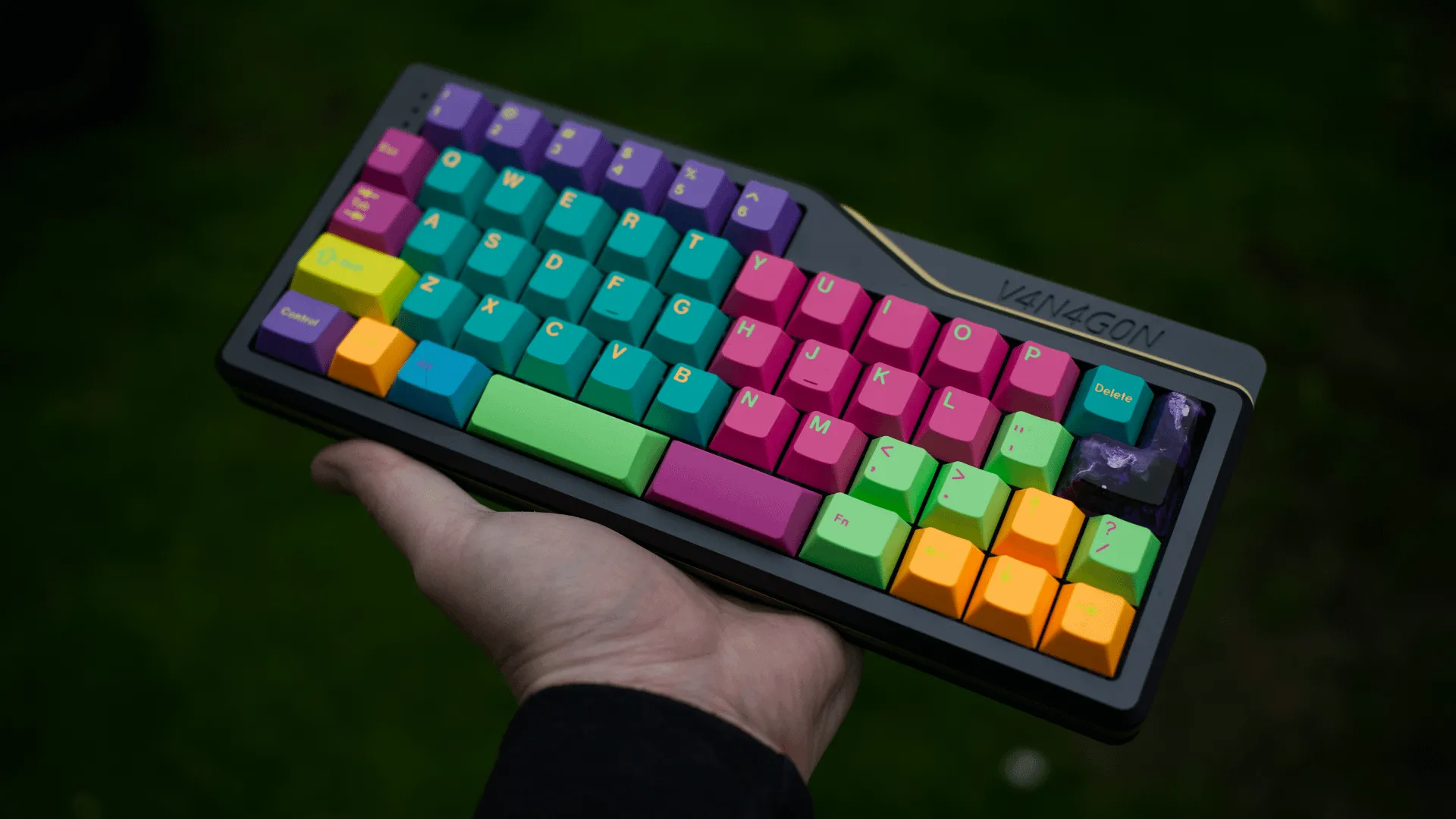 V4N4G0N R4 Build