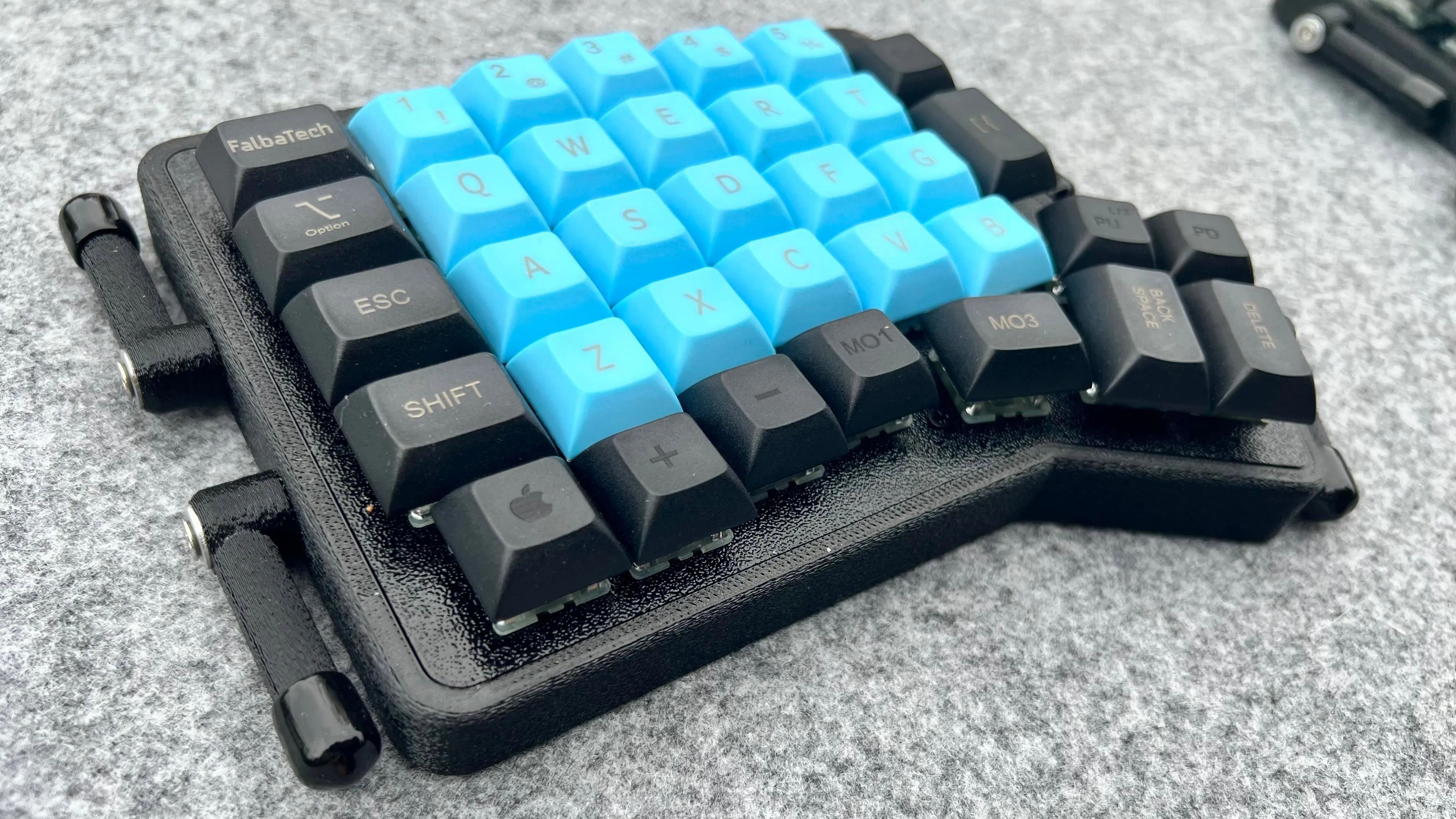 Black and Blue ワイヤレスセットの全体像