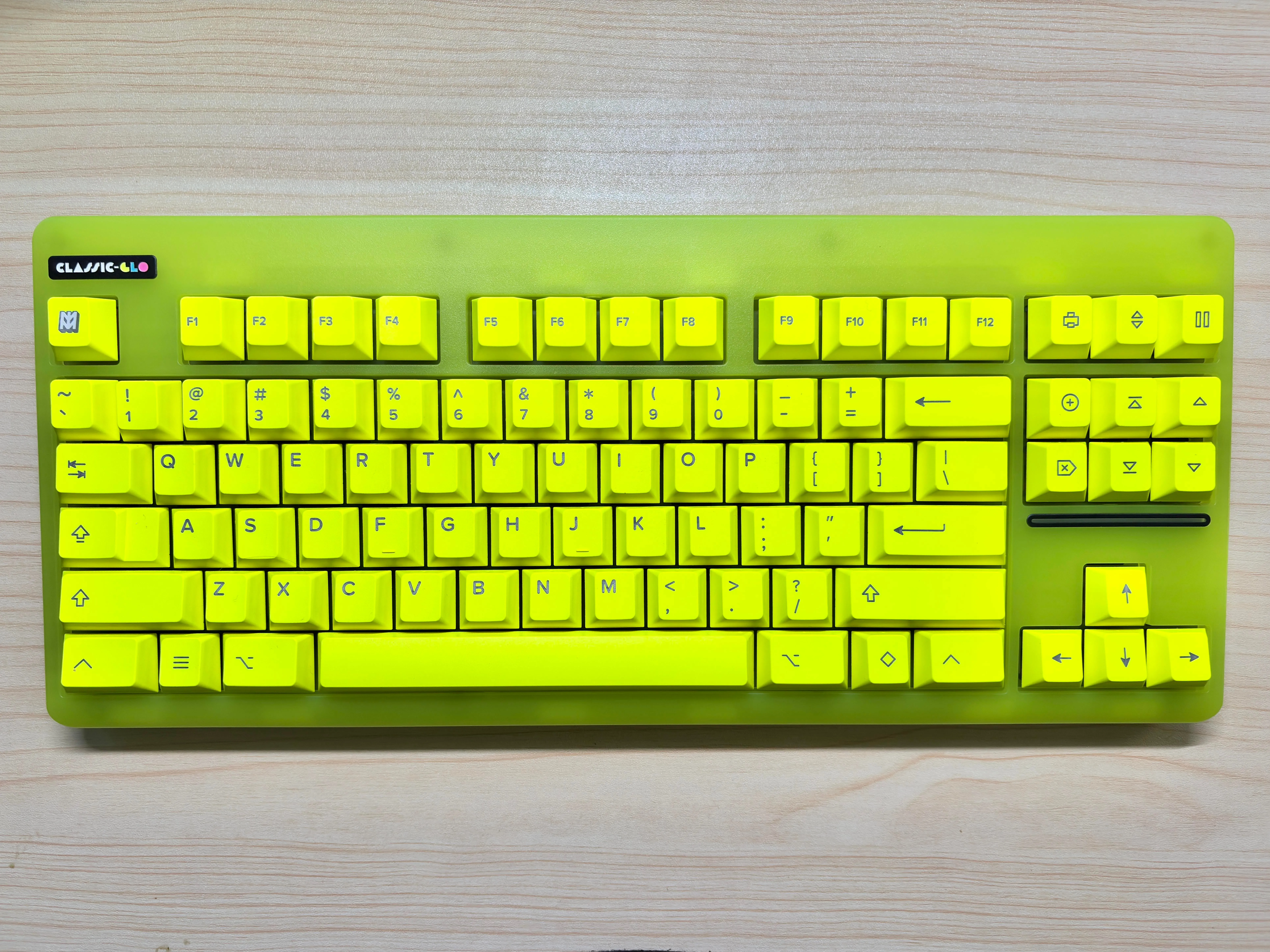 暗闇での発光イメージ