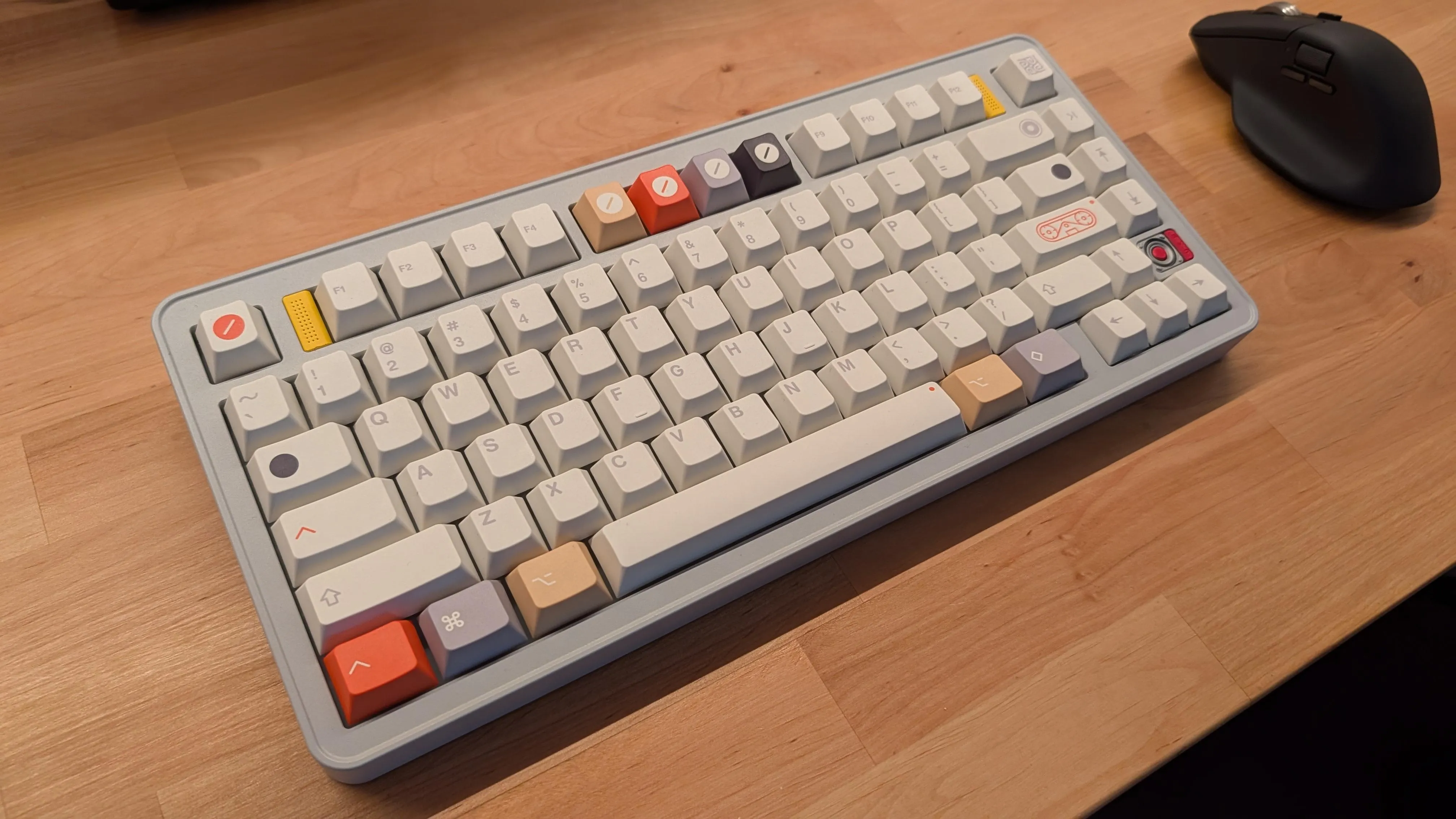 Evo75とPBTfans Virtuosoを組み合わせたレトロな外観