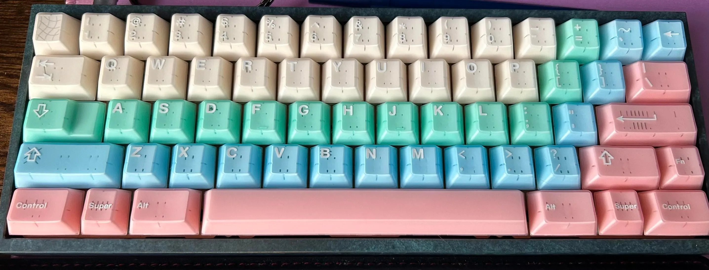 Tofu60 Reduxのビルド外観