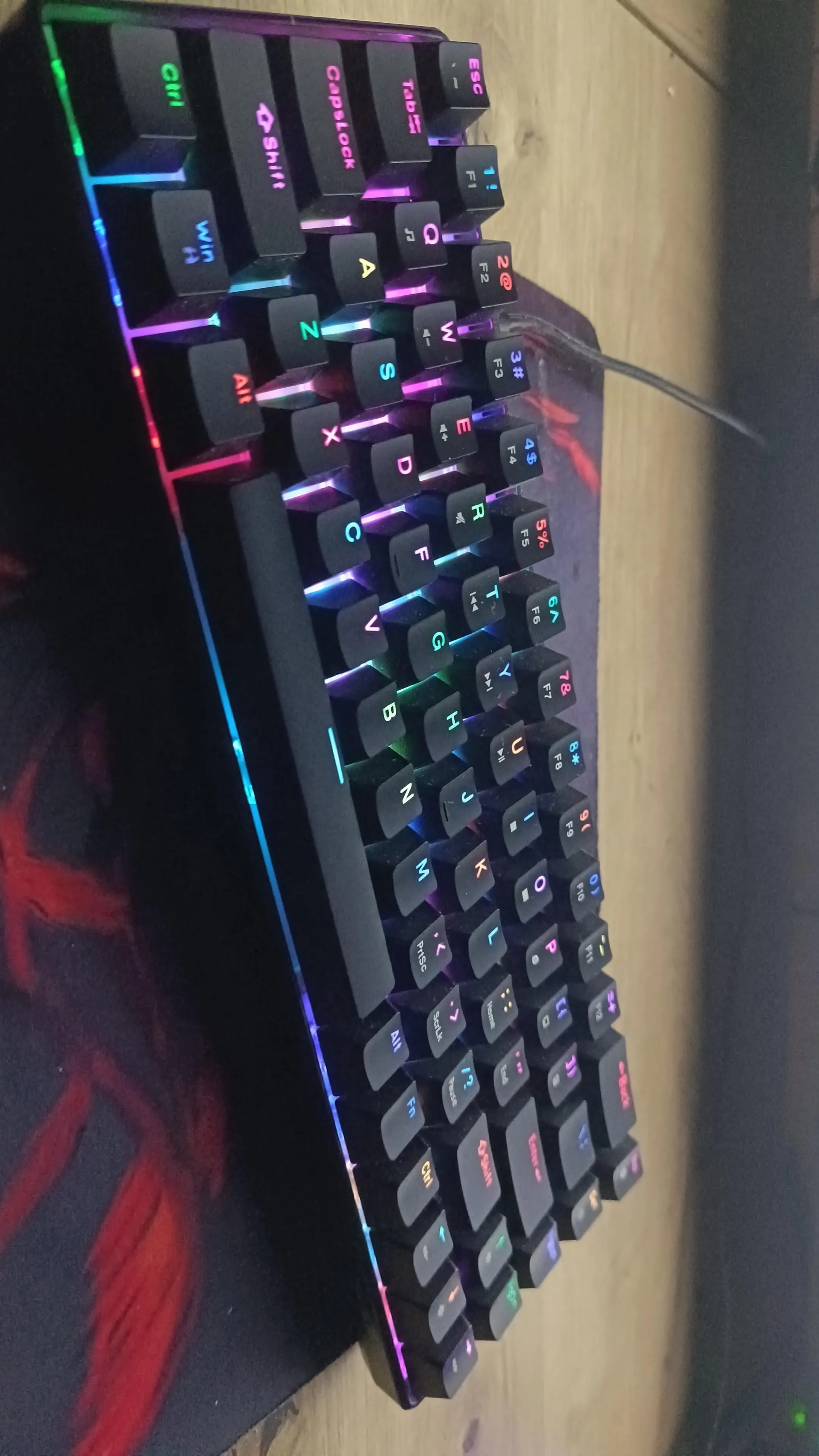 タイピングの質感を支えるスイッチ部分