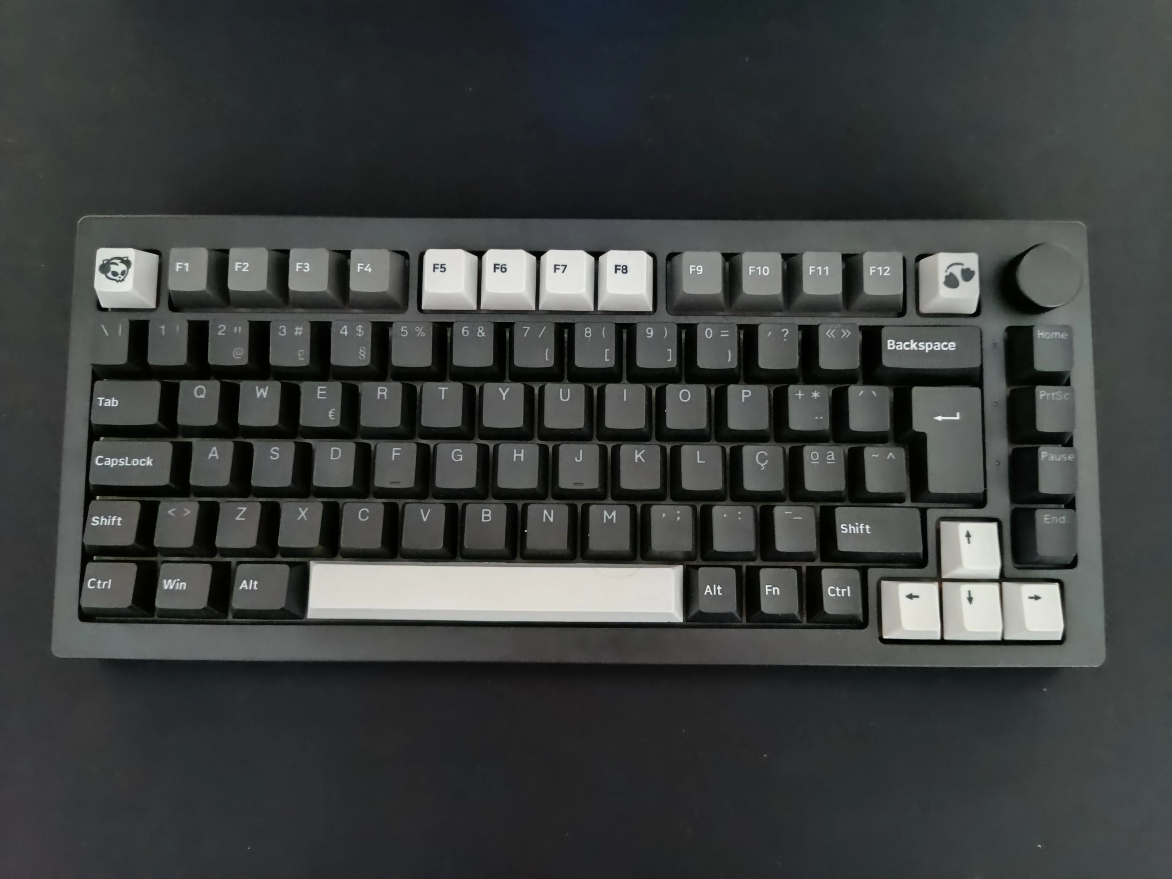 透過キーキャップ装着時の様子