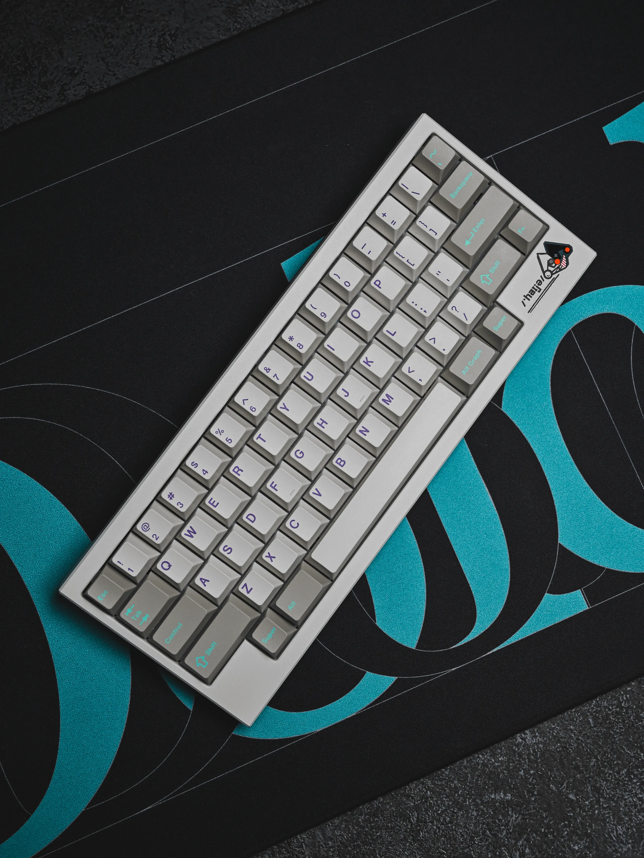 サイドからのシルエットと洗練されたデザイン