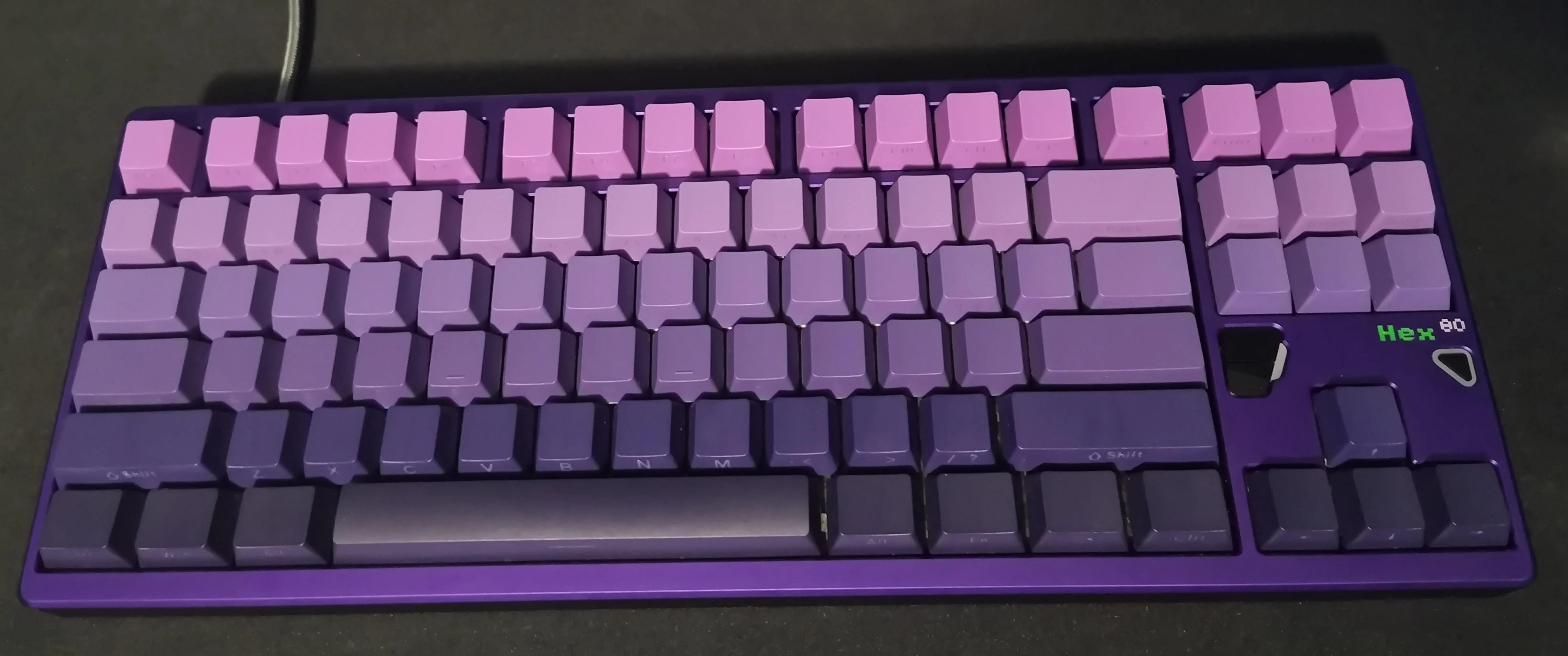 デスク上での存在感