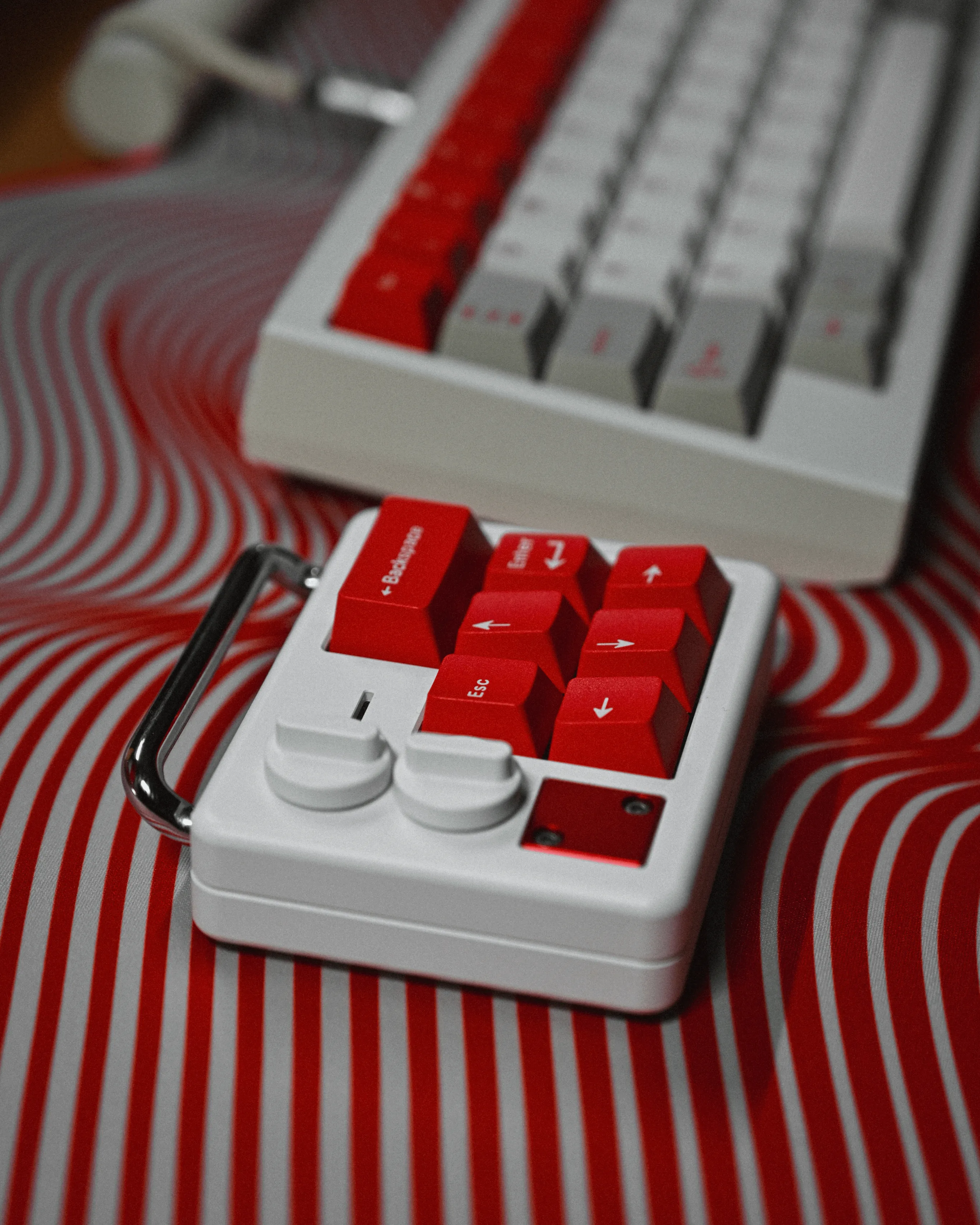 Matrixlab HiyaとKeykobo Red Alertの組み合わせ