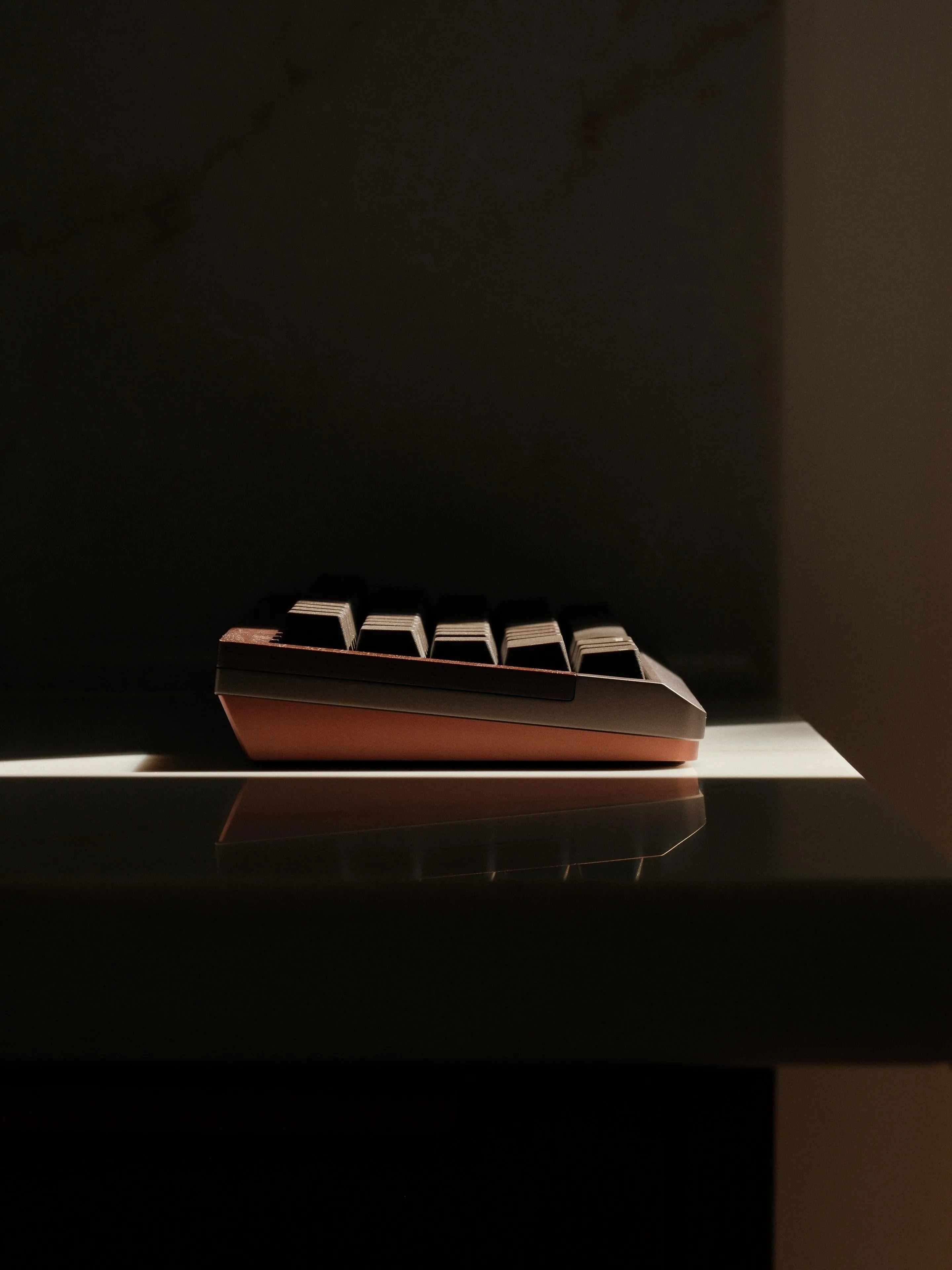 天然ハードウッドのアクセント