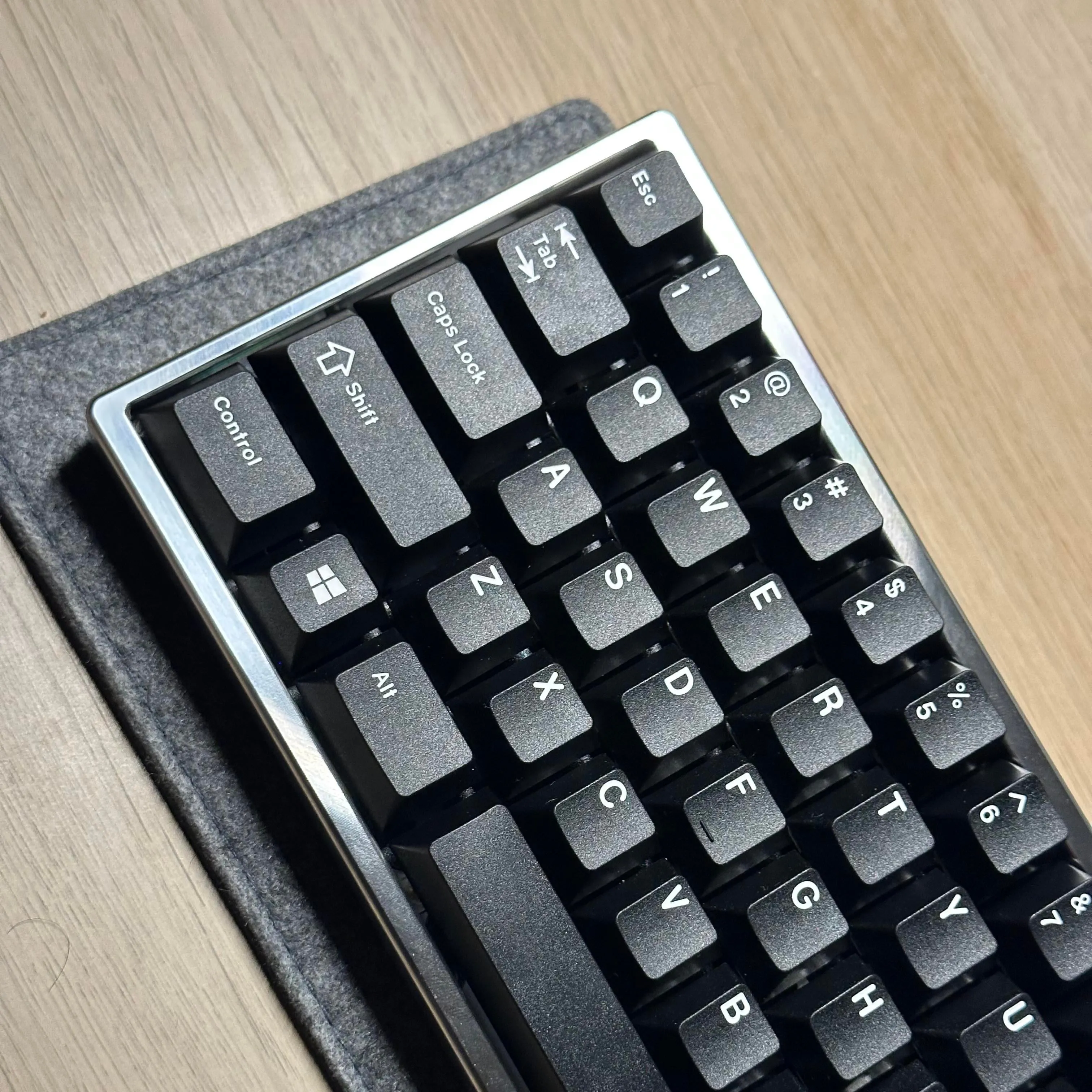 Glare 60 w/ Venom60 HE 3