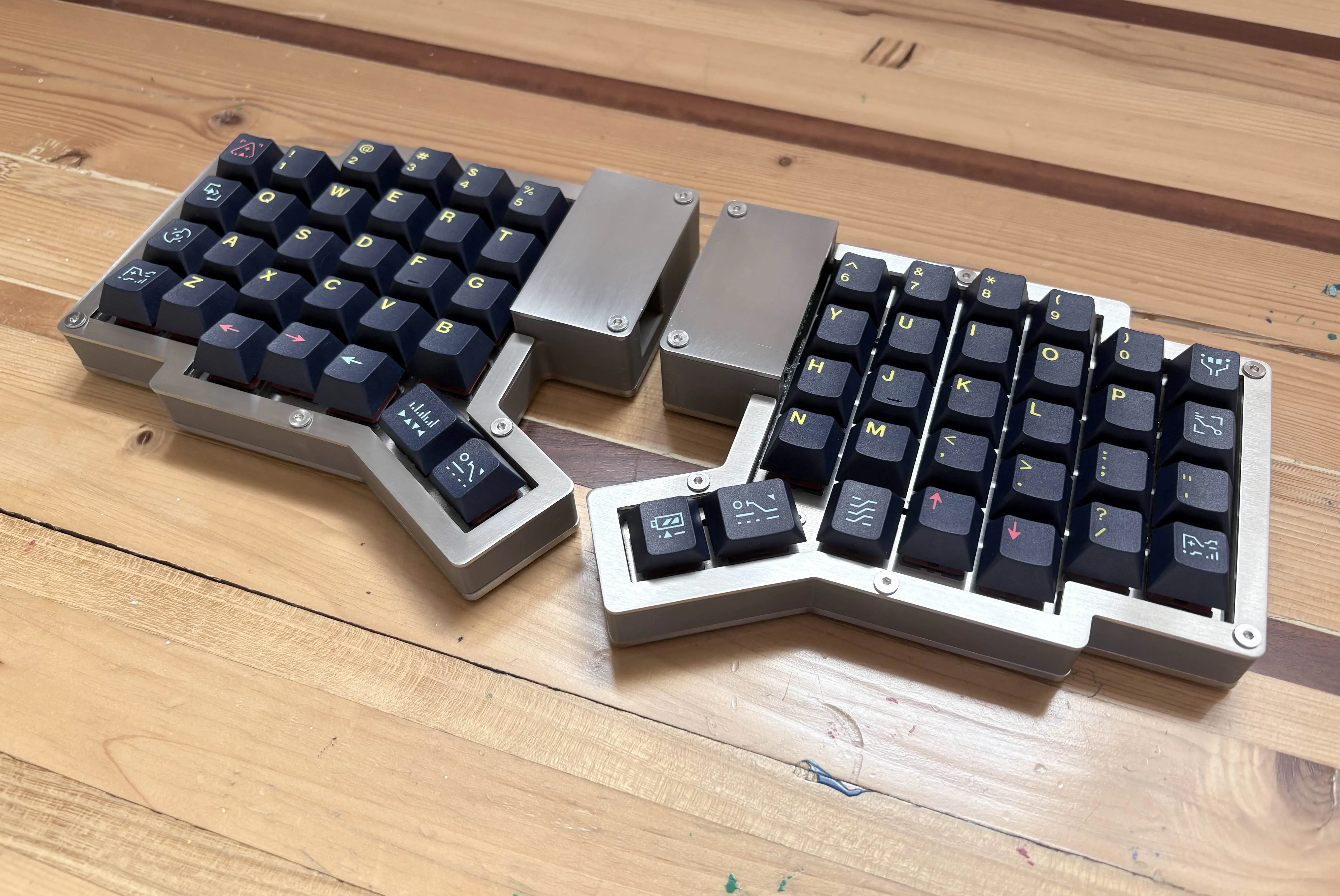 ケースの構造と接続部