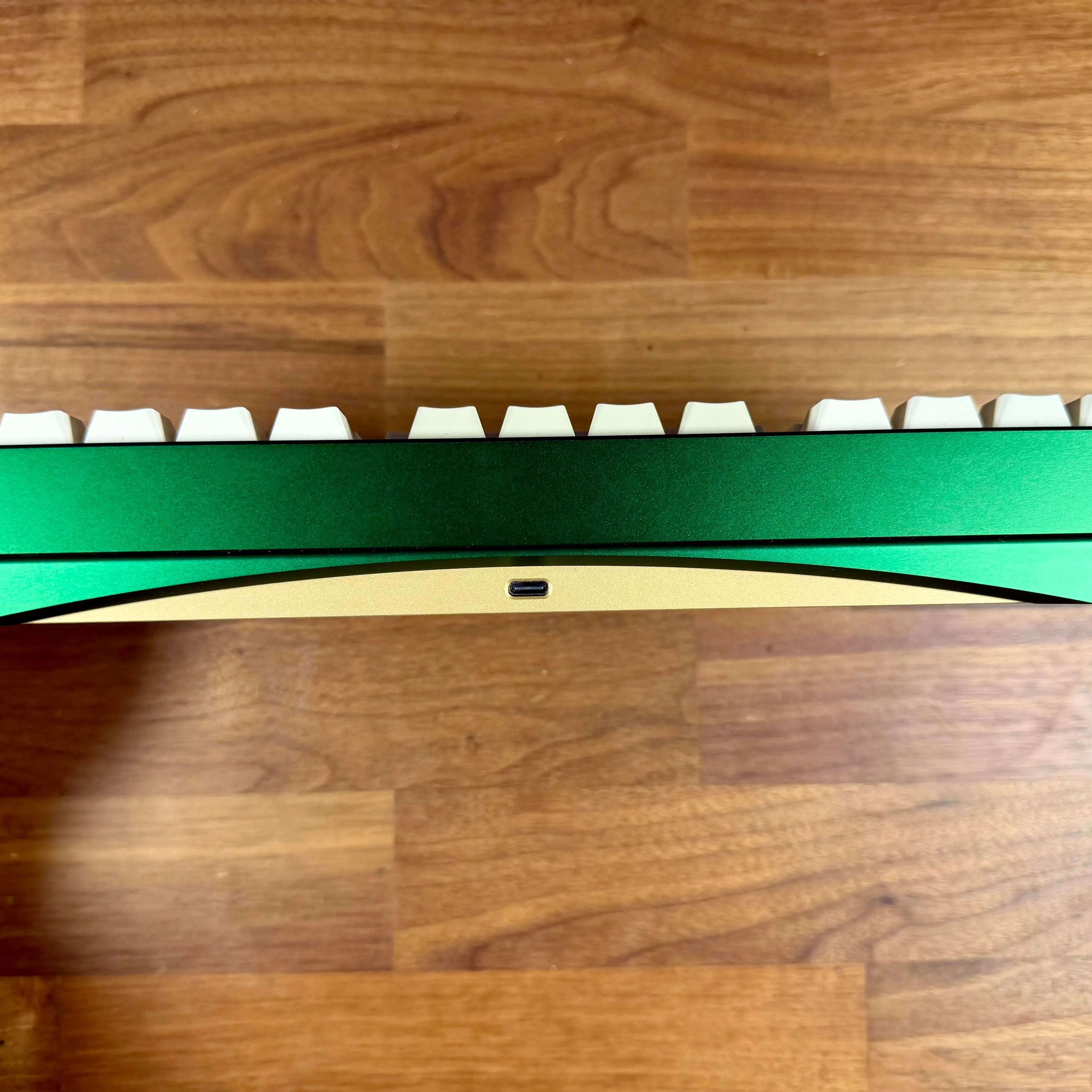 Sensy Lab Seal 80 の洗練された外観