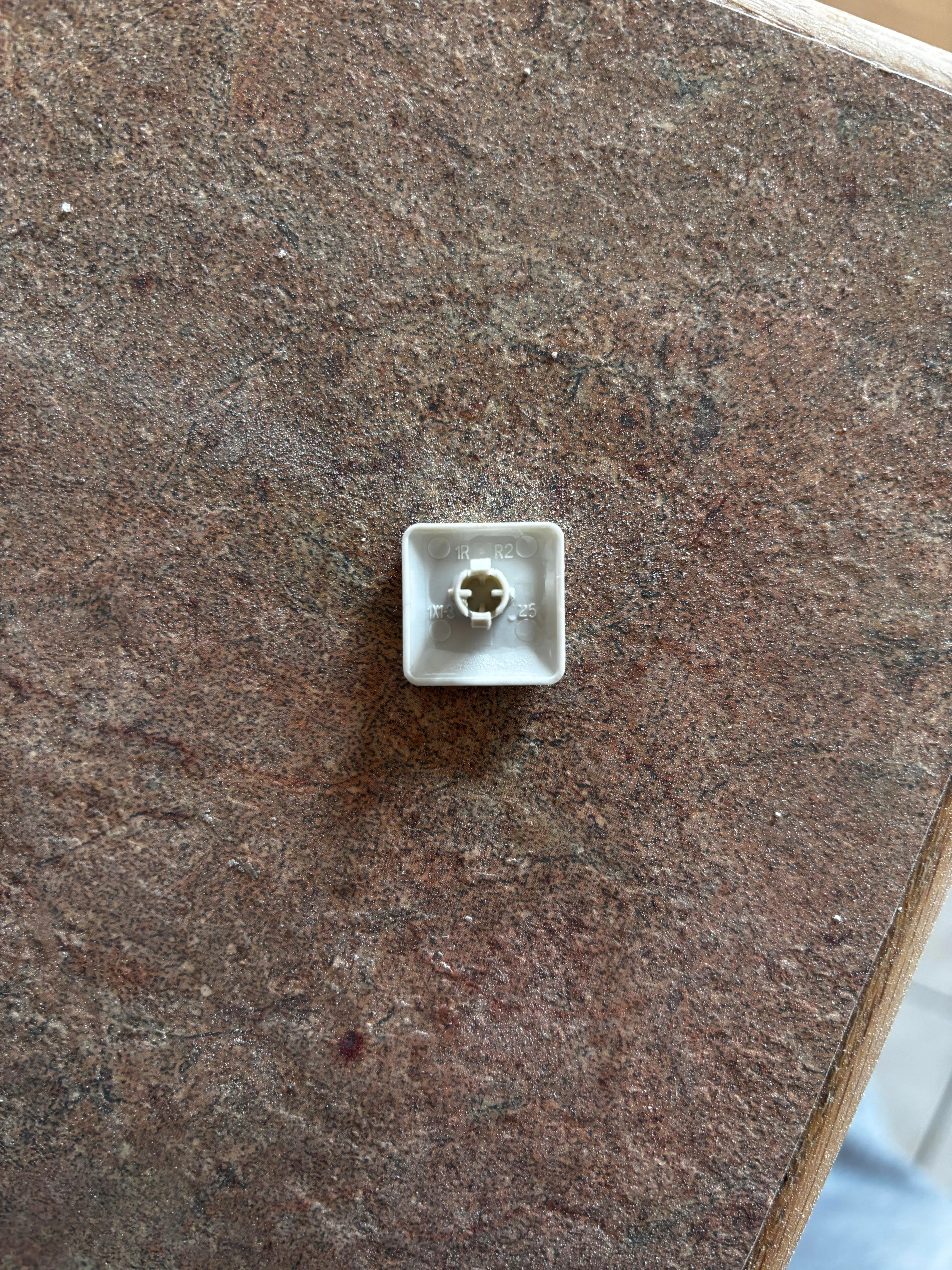 譲り受けたSaitek KU-0503