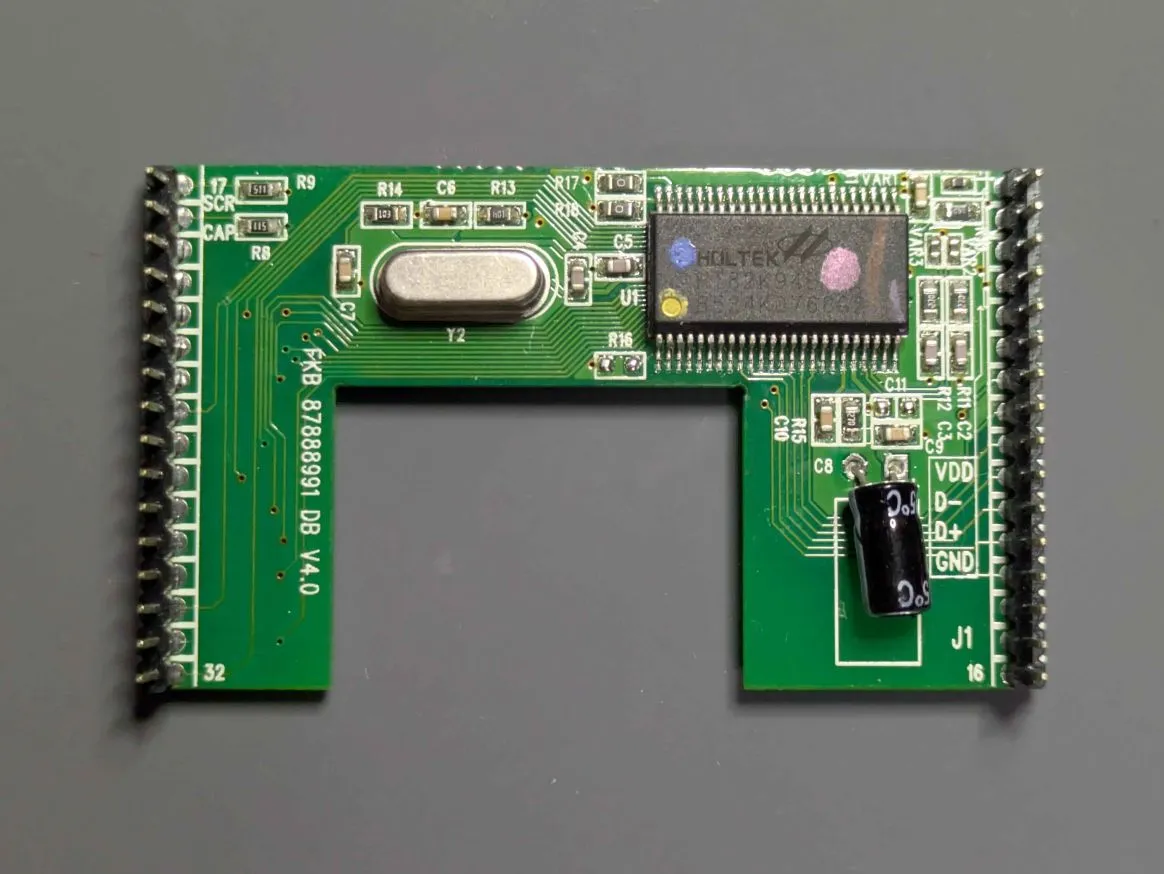 自作された制御基板の様子