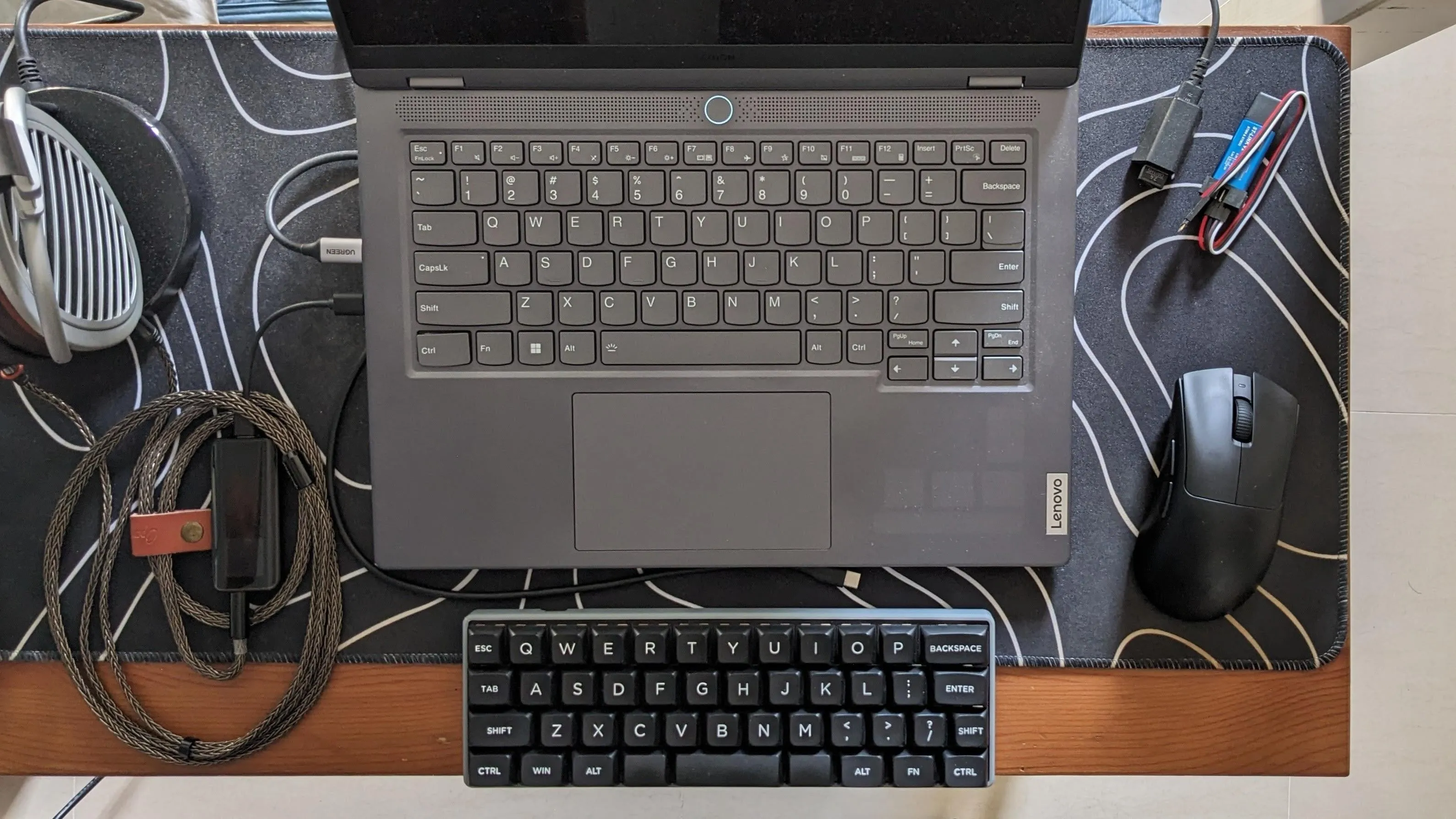 デスクセットアップの様子