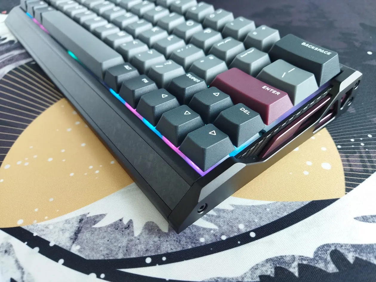 IQUNIX EV63 HEの外観