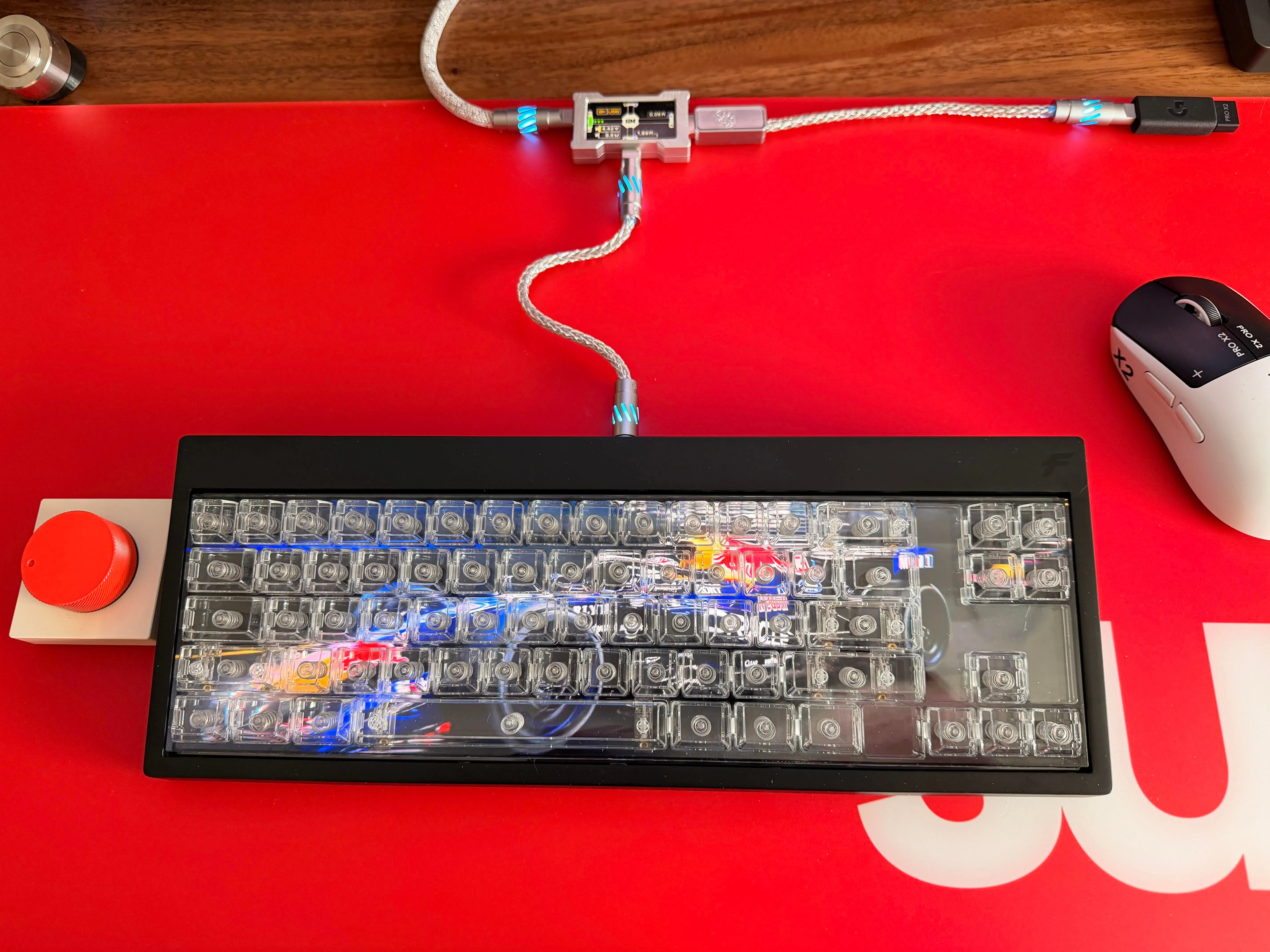 デスクセットアップの全景