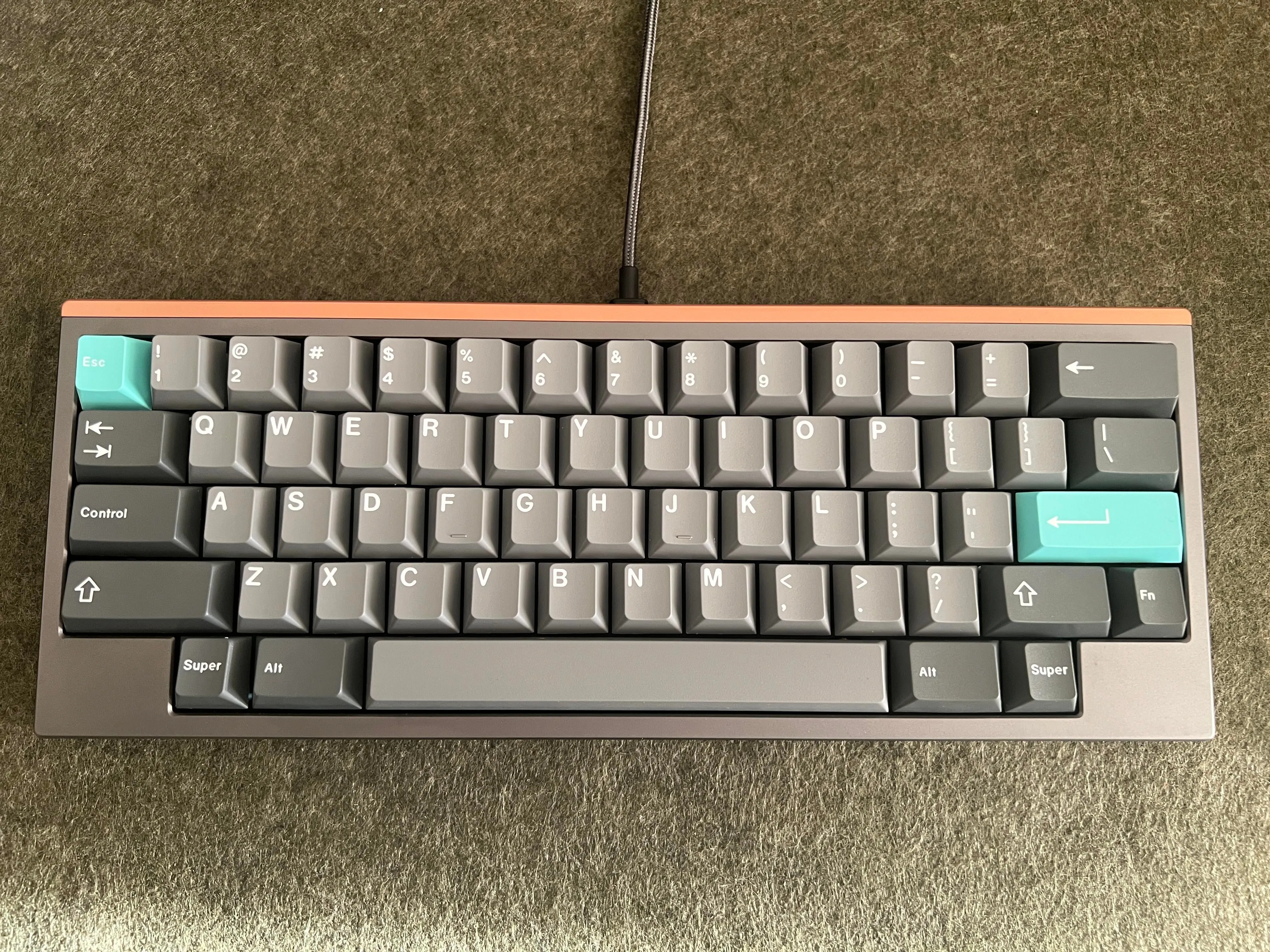 仕事用のMode Tempo (GMK Modern Dolch R2)