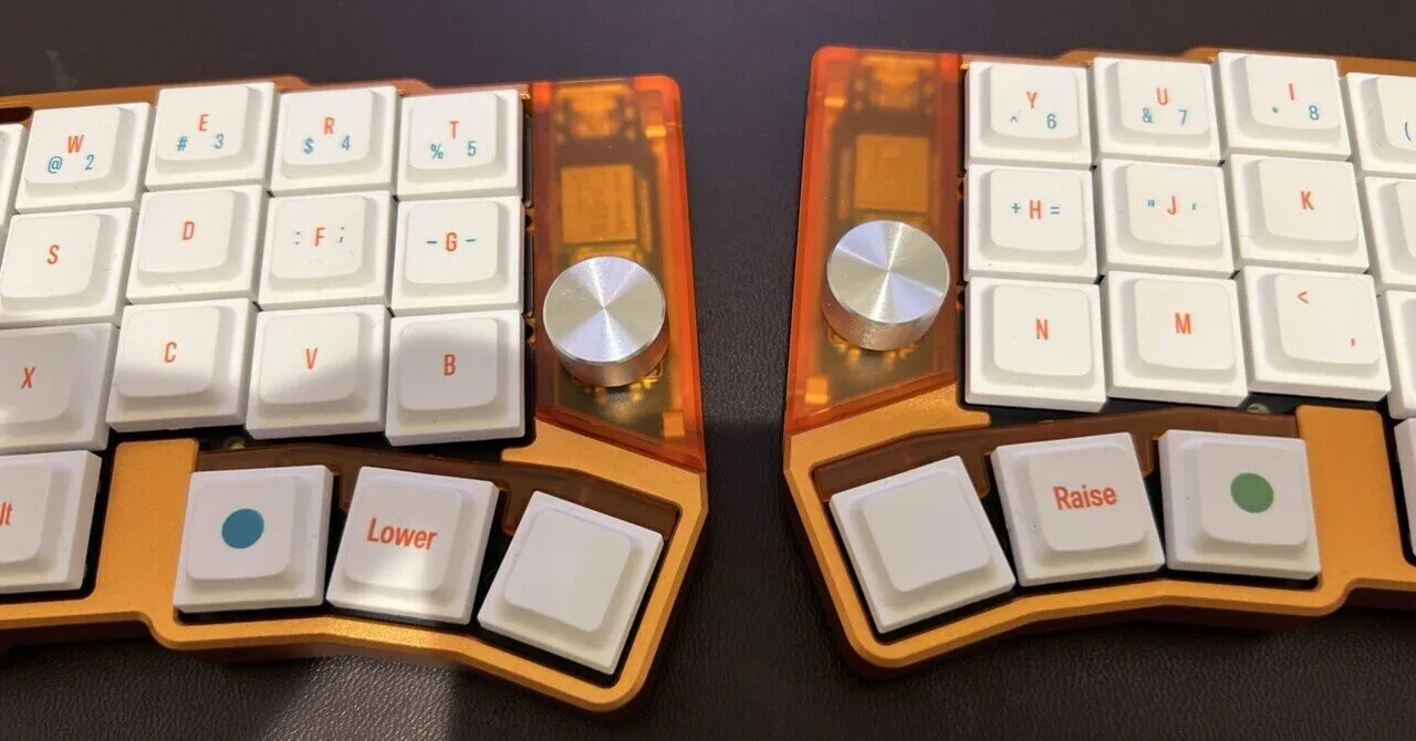 届いたばかりのcornix限定カラーモデル