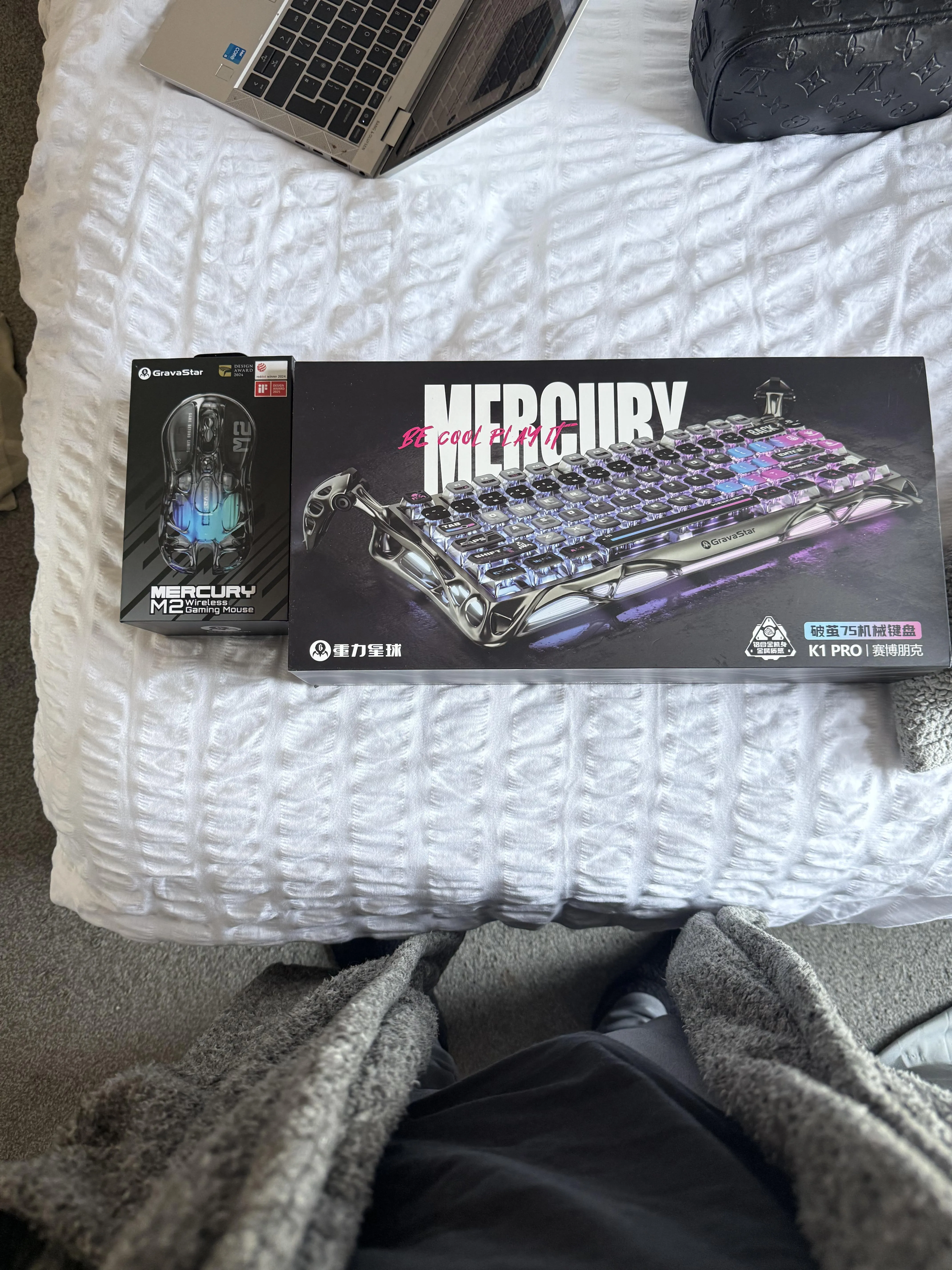 プレゼントされたキーボードとマウス